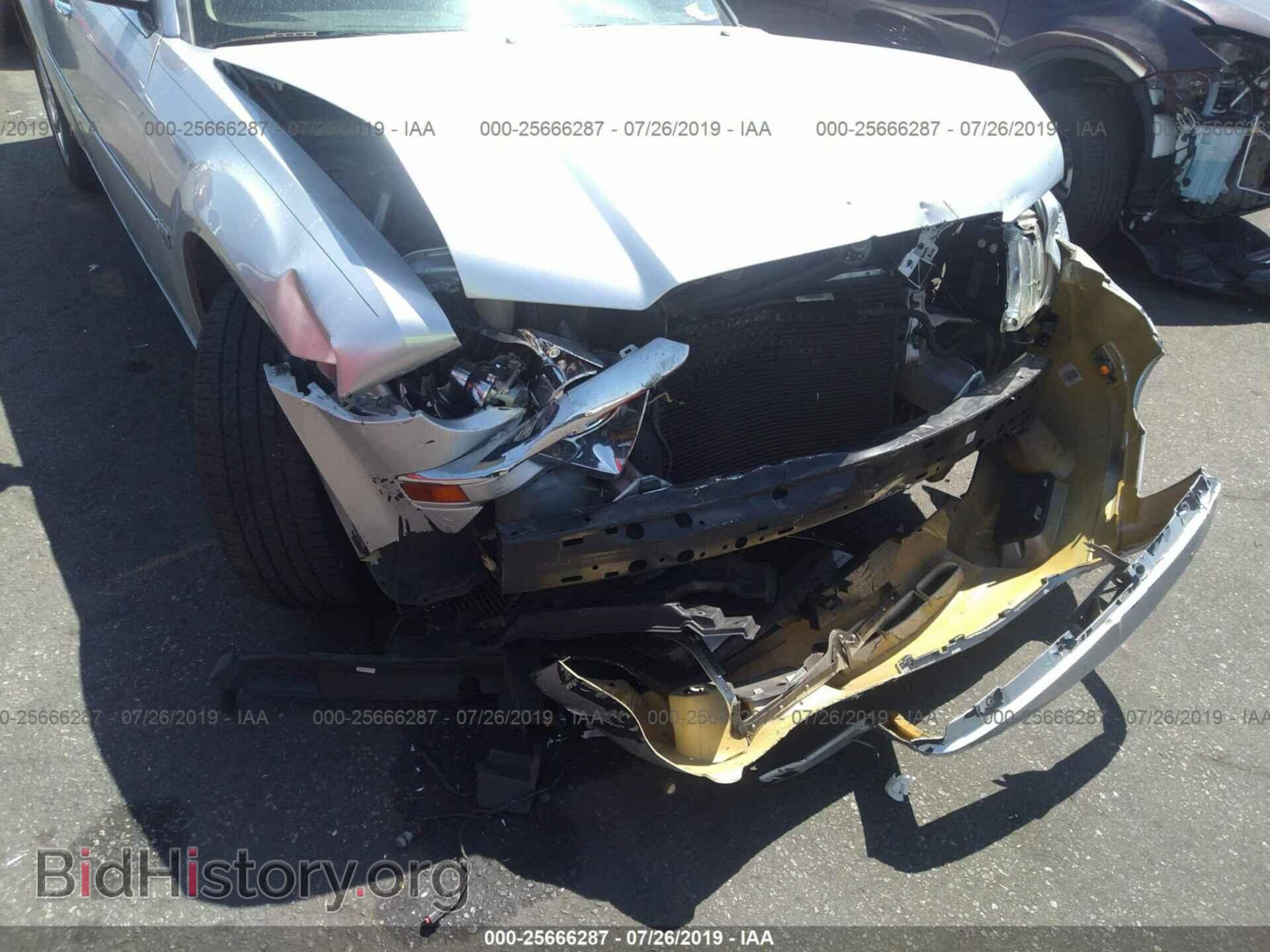 2007 CHRYSLER 300C - VIN: 2C3KA63H17H852233 - Фото 6