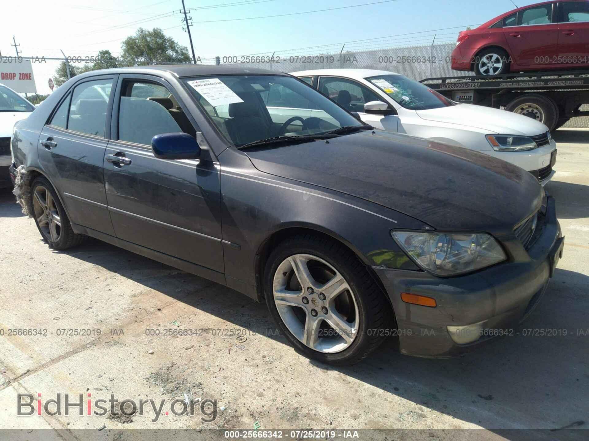 Photo JTHBD182310023443 - LEXUS IS 2001