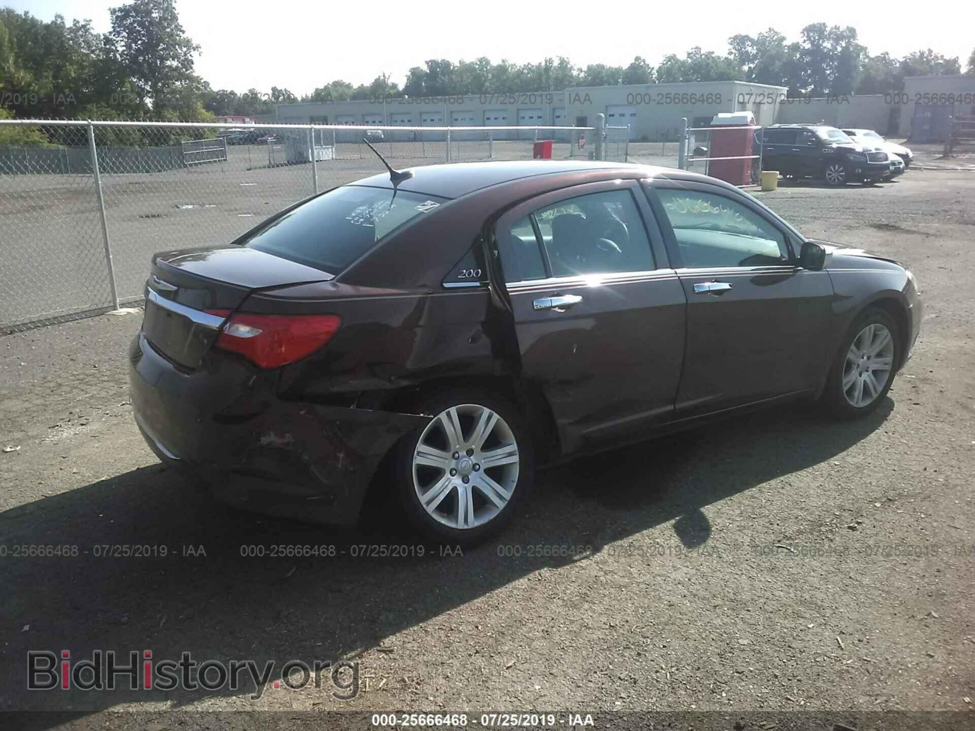 2013 CHRYSLER 200 - VIN: 1C3CCBAB0DN705099 - Photo 4