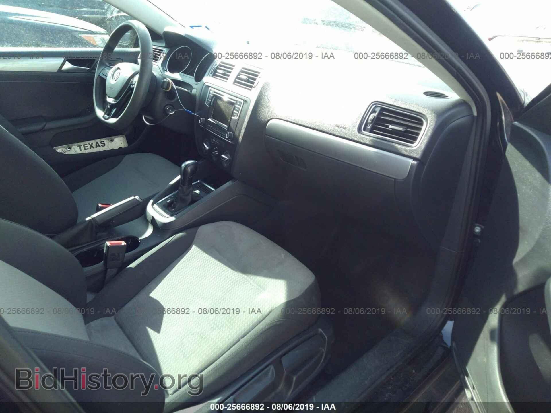 2017 VOLKSWAGEN JETTA - VIN: 3VW2B7AJ0HM218321 - Photo 5