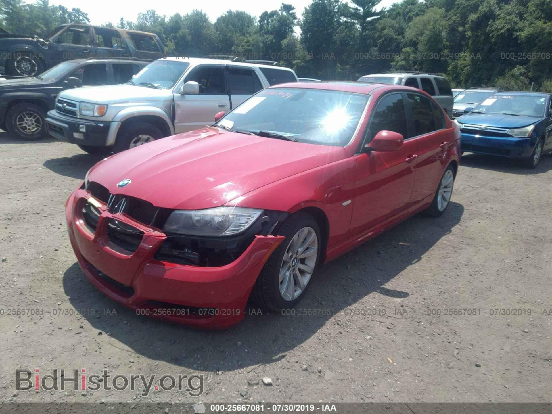 2011 BMW 328 - VIN: WBAPH7C51BE683546 - Фото 2