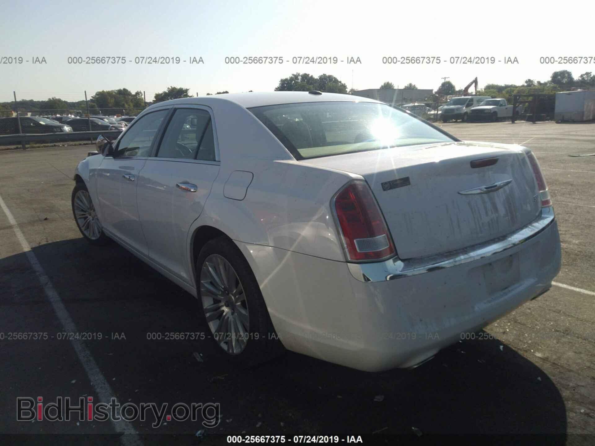 2012 CHRYSLER 300 - VIN: 2C3CCACG0CH173749 - Фото 3