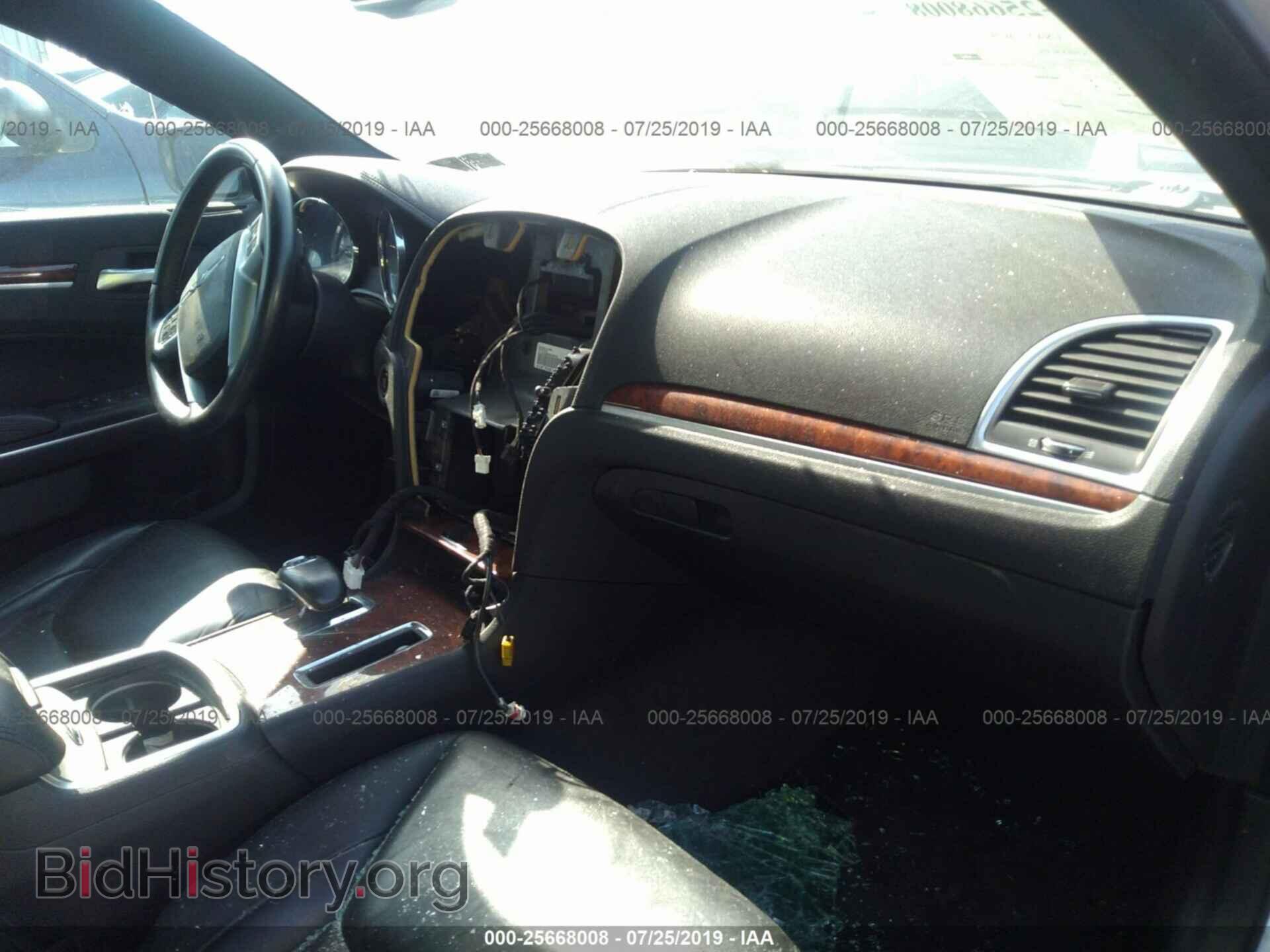 2012 CHRYSLER 300 - VIN: 2C3CCACG2CH201065 - Фото 5