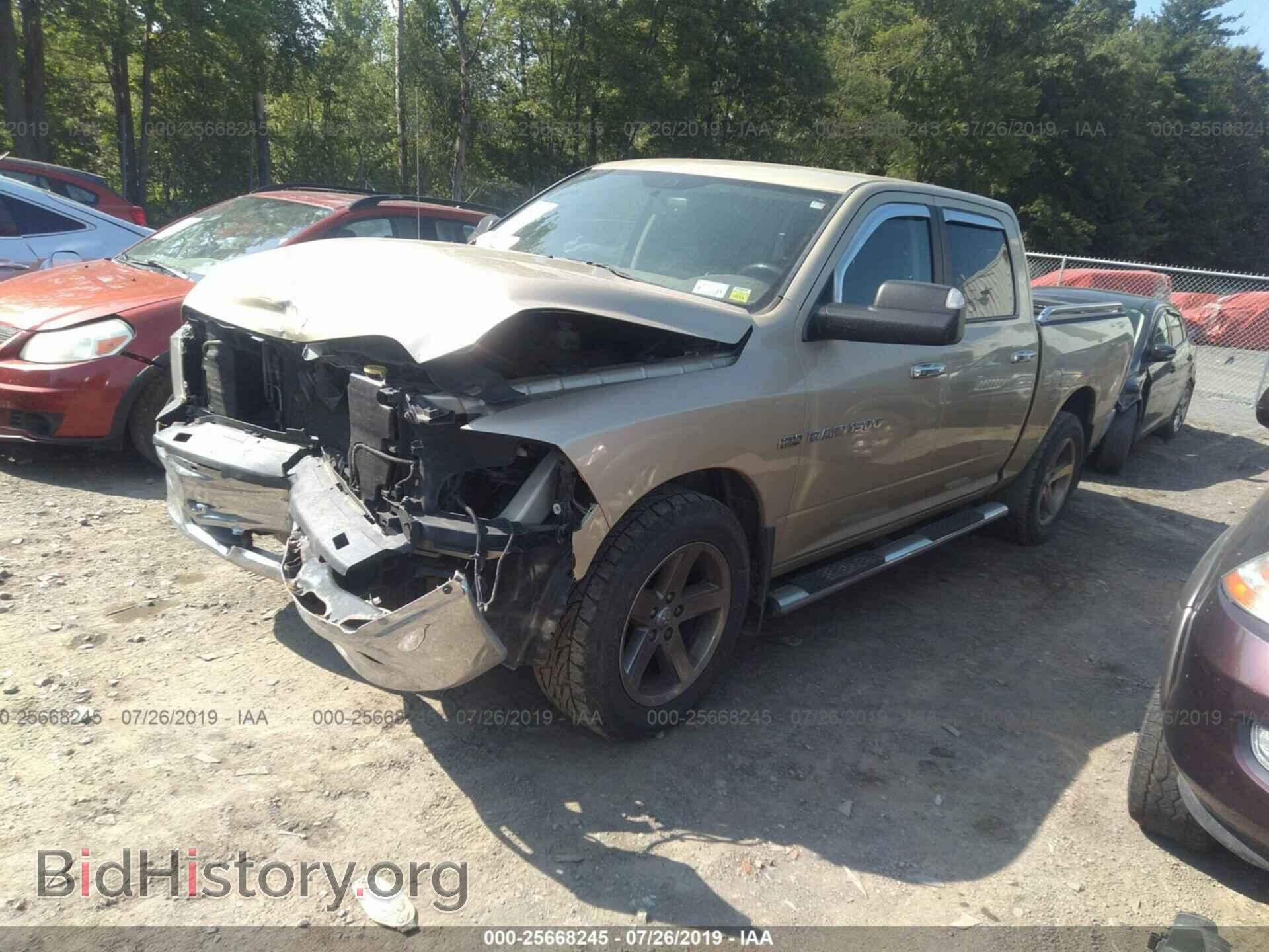 2011 DODGE RAM 1500 - VIN: 1D7RV1CT9BS565235 - Фото 2