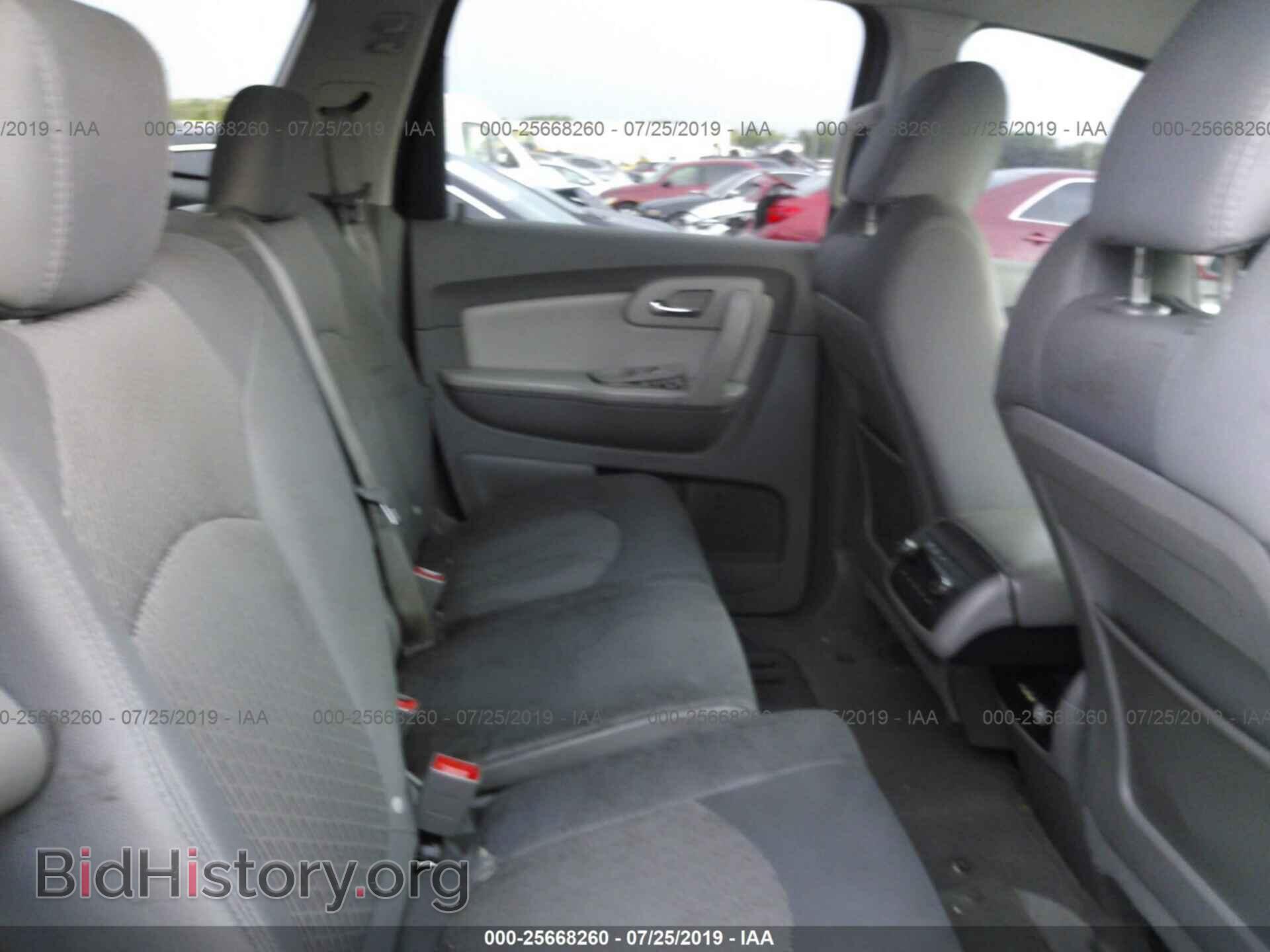 2010 CHEVROLET TRAVERSE - VIN: 1GNLRFED3AS112211 - Фото 8