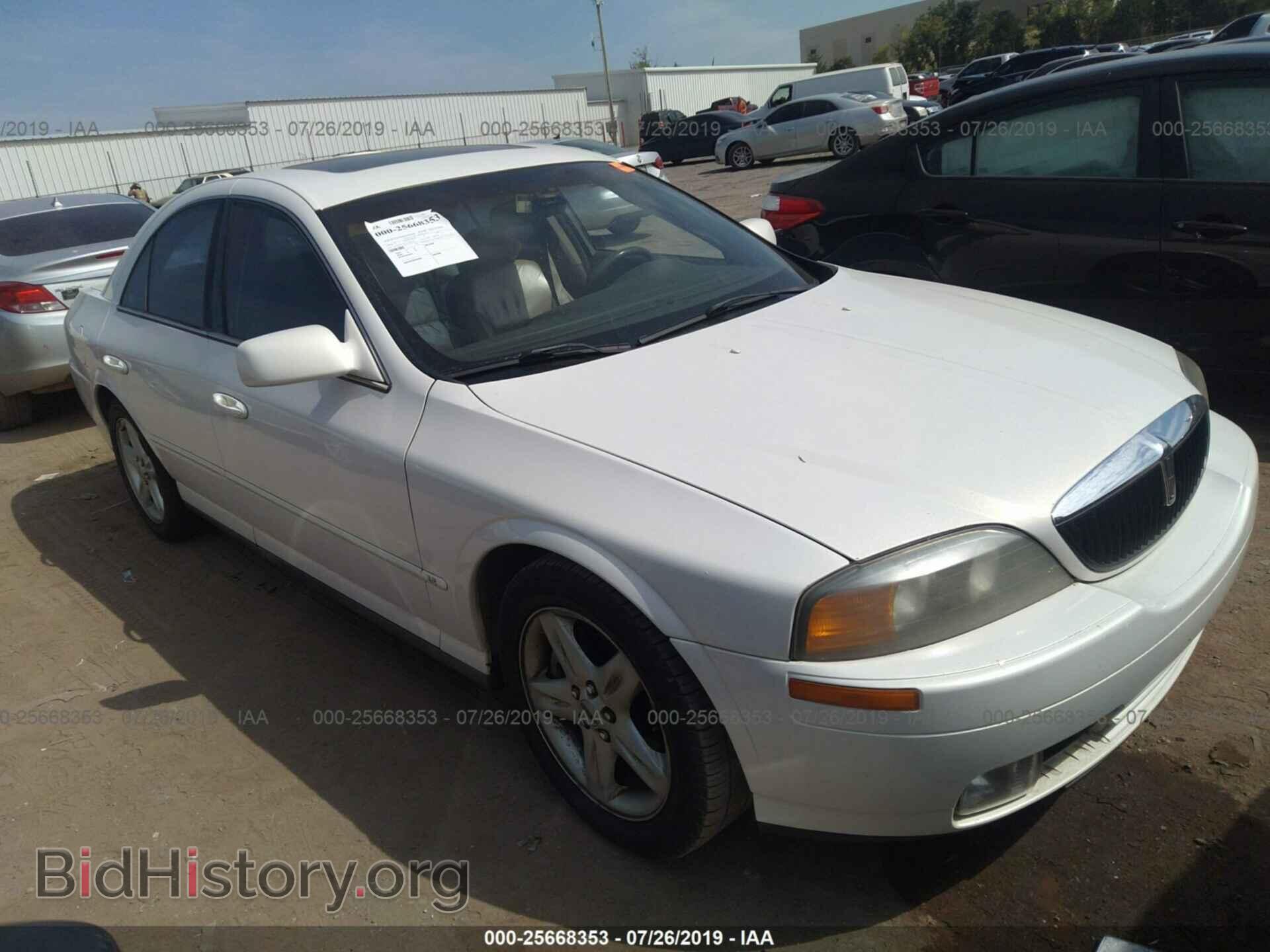 Photo 1LNHM87AXYY929514 - LINCOLN LS 2000