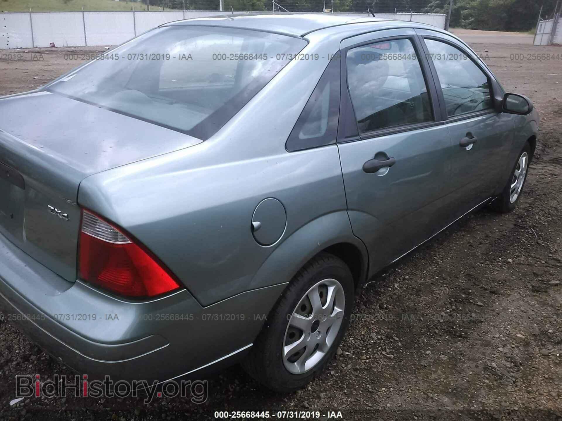 2005 FORD FOCUS - VIN: 1FAHP34N15W228444 - Фото 4