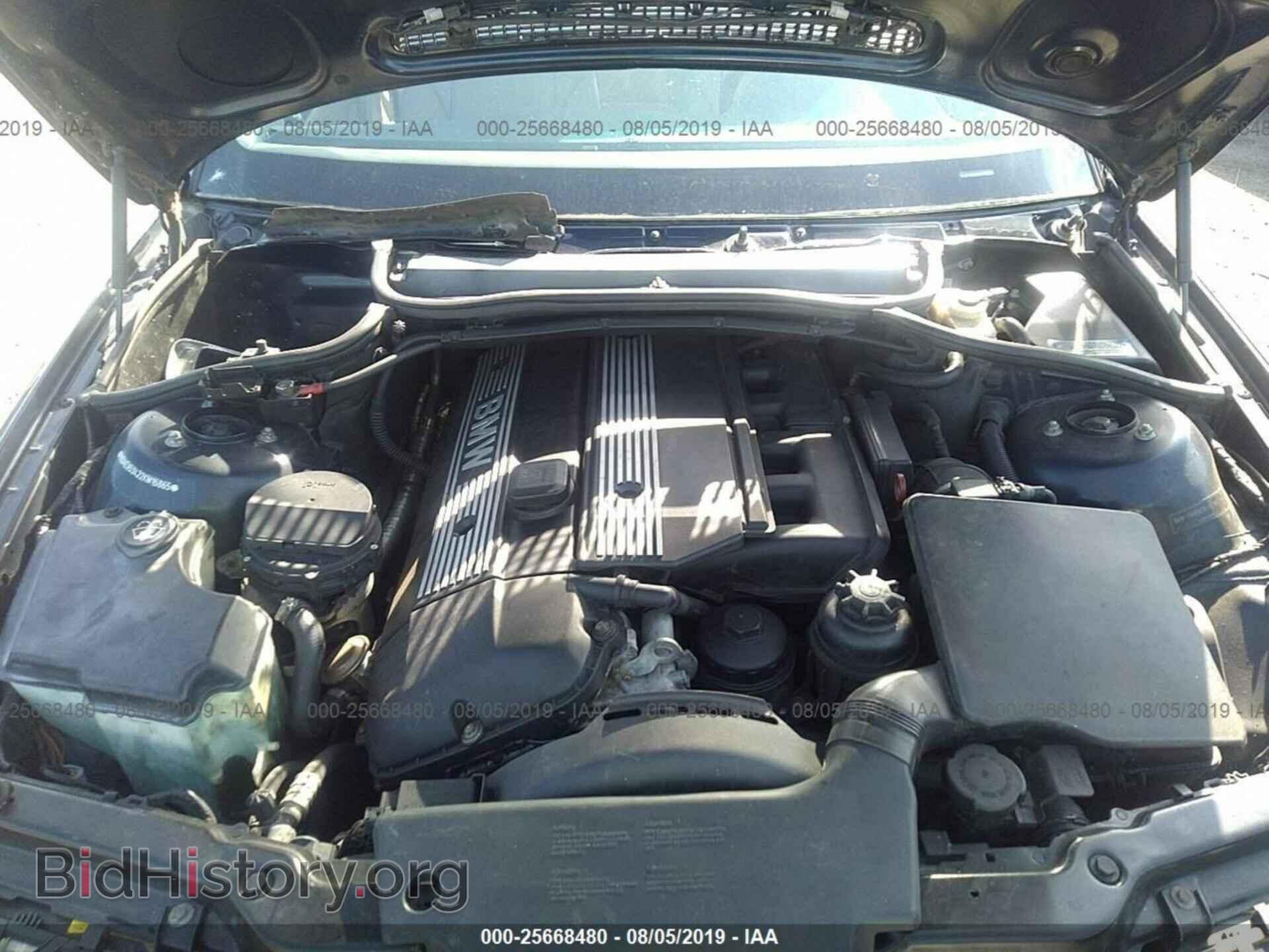 2002 BMW 330 - VIN: WBAEV53422KM16865 - Фото 10