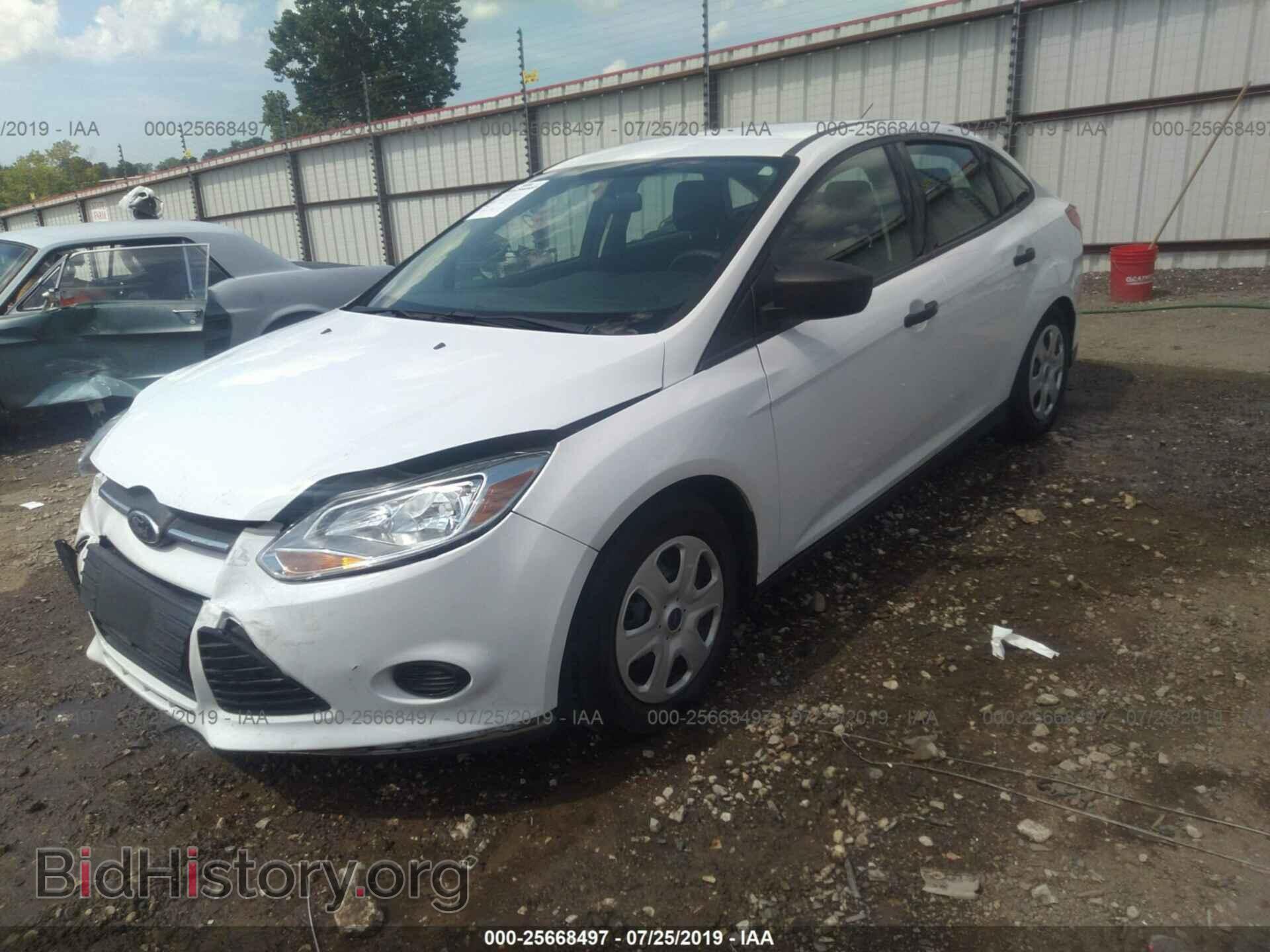 2014 FORD FOCUS - VIN: 1FADP3E25EL359946 - Фото 2