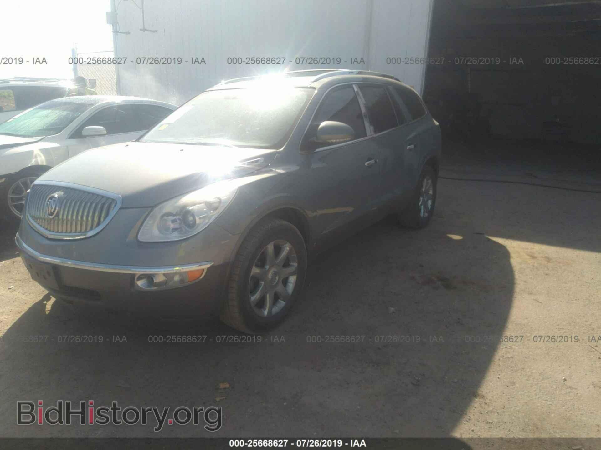 2008 BUICK ENCLAVE - VIN: 5GAEV23798J158064 - Фото 2