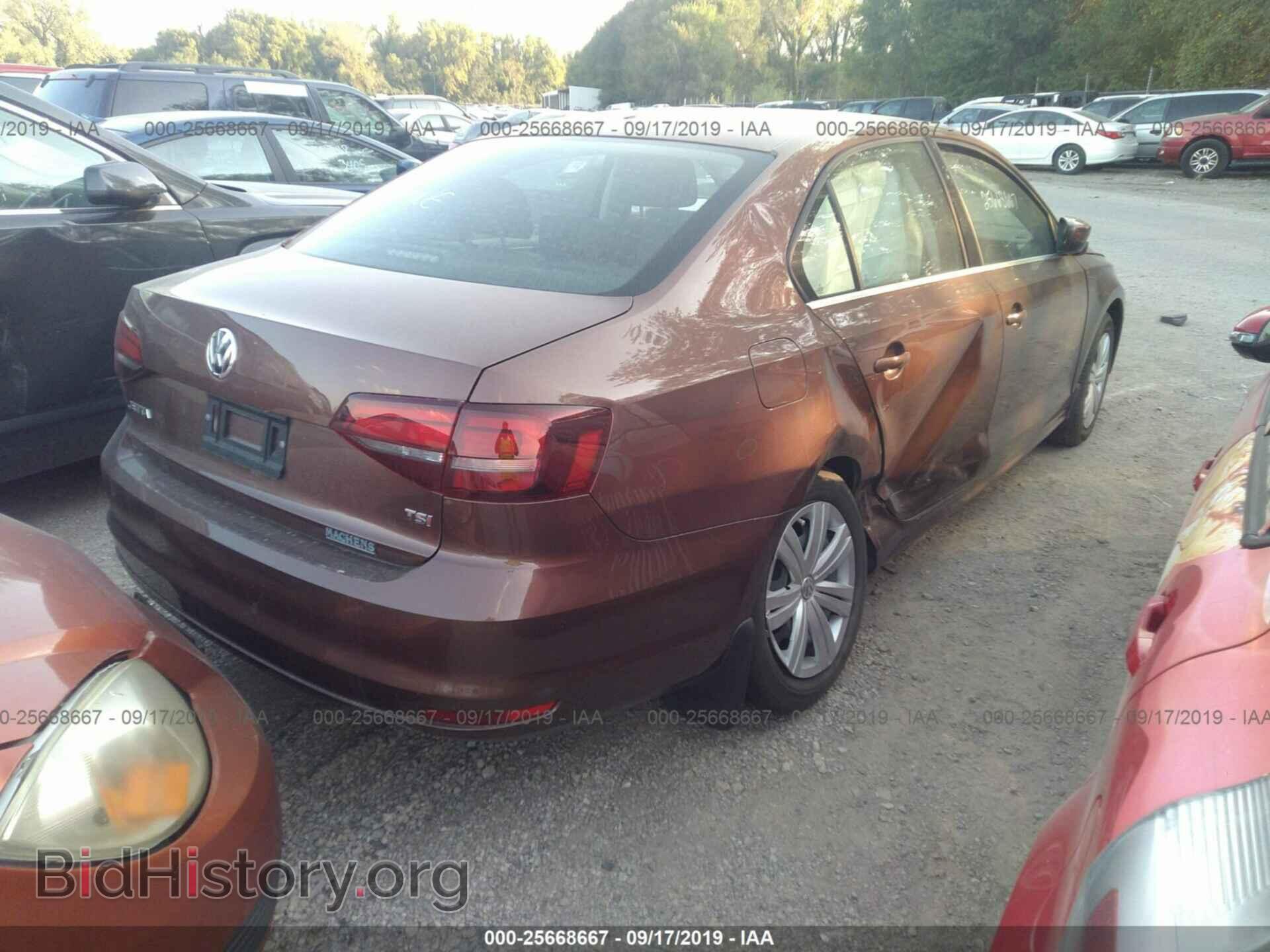 2017 VOLKSWAGEN JETTA - VIN: 3VW2B7AJXHM250869 - Photo 4