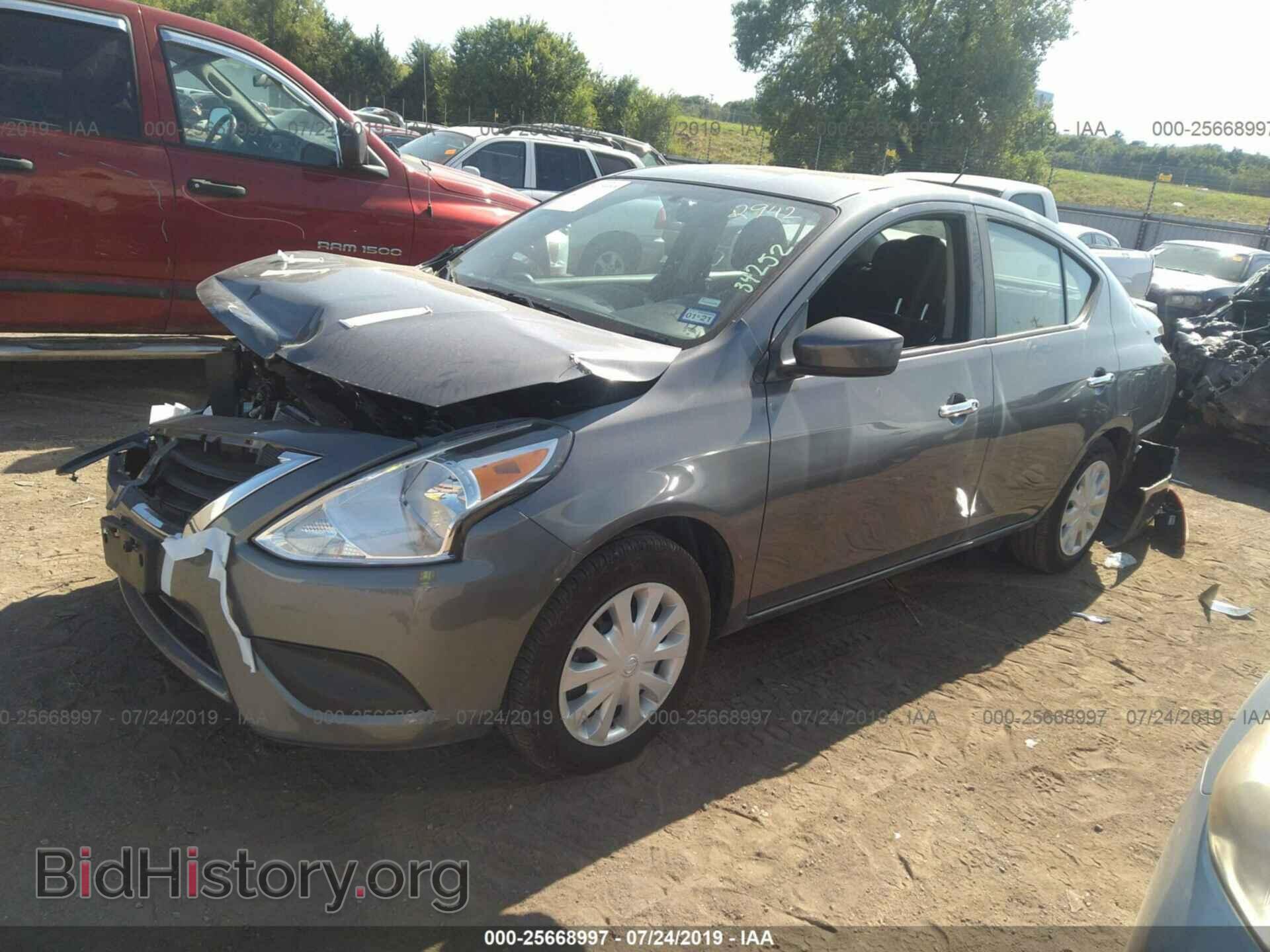 2019 NISSAN VERSA - VIN: 3N1CN7AP3KL842942 - Фото 2