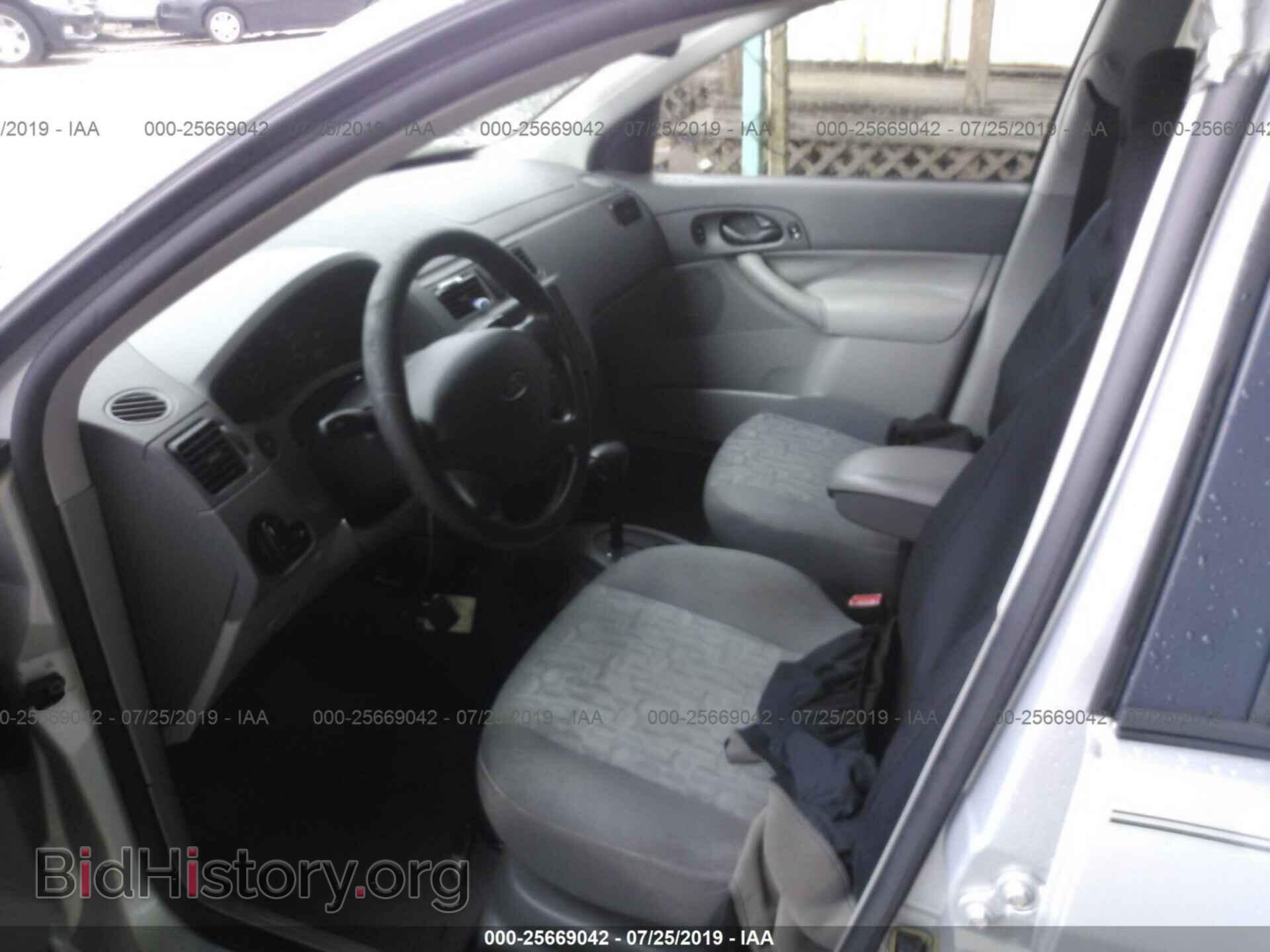 2005 FORD FOCUS - VIN: 1FAFP36N15W179704 - Фото 5
