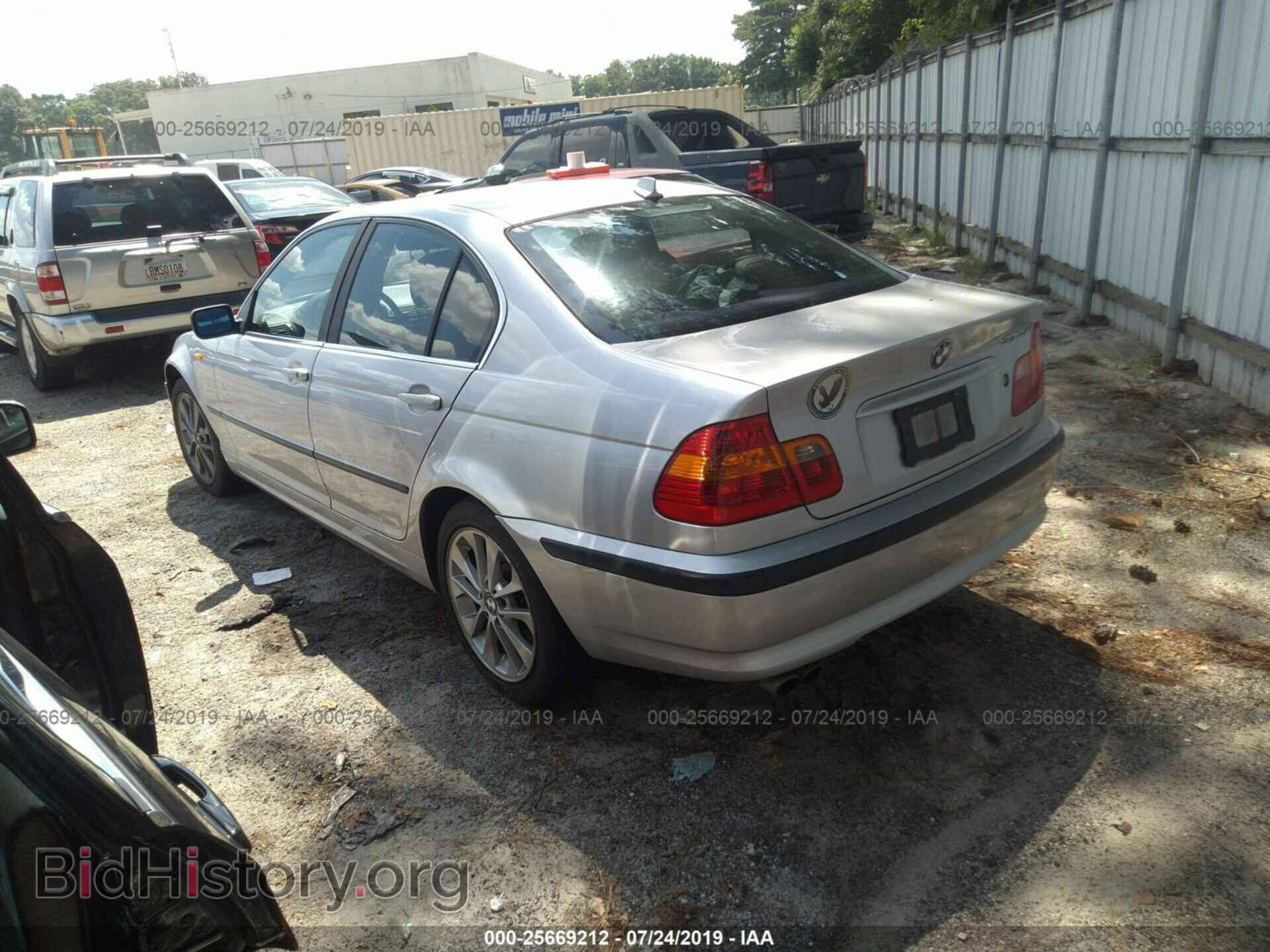 2004 BMW 330 - VIN: WBAEW53474PN35479 - Фото 3