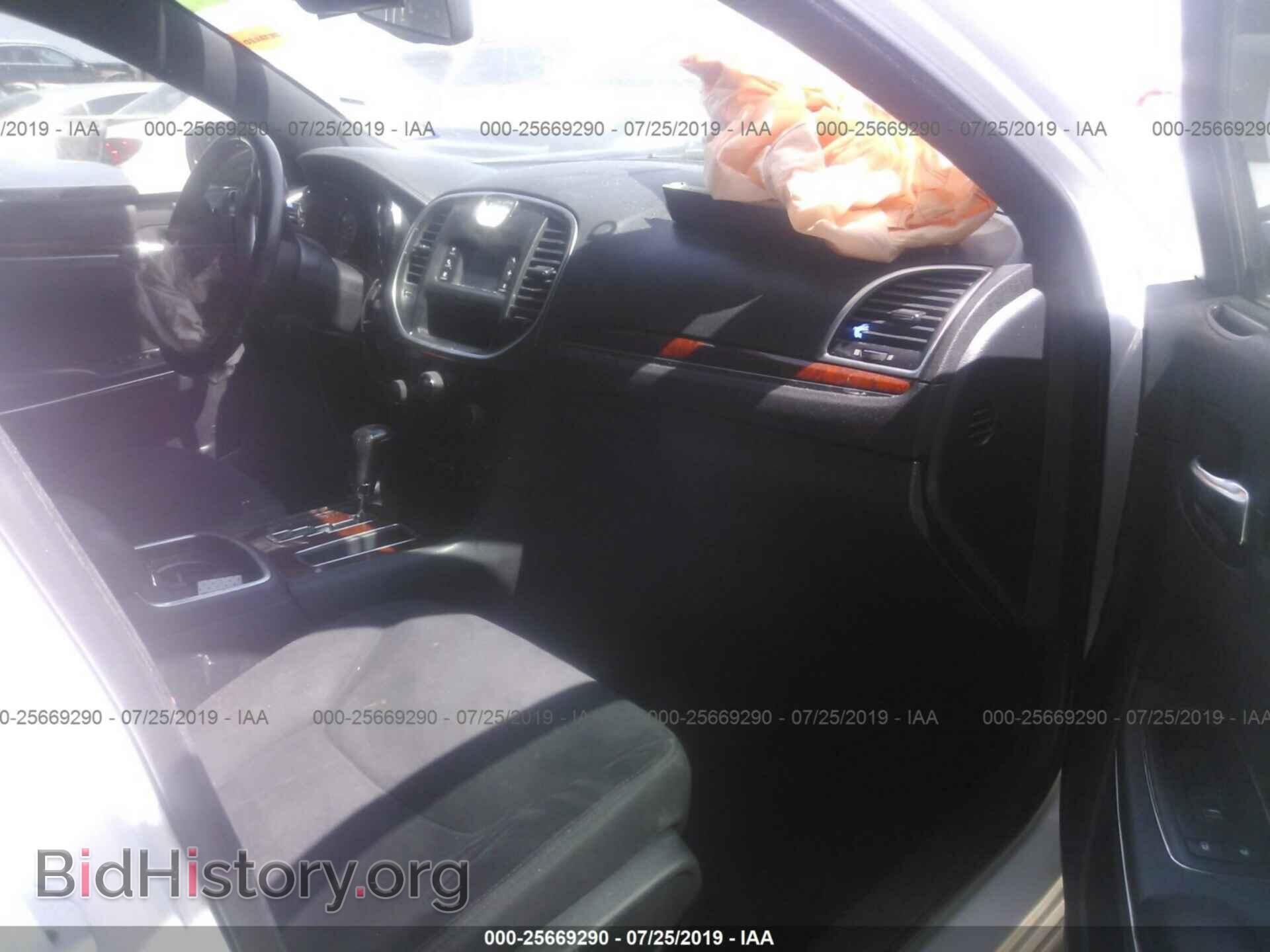 2012 CHRYSLER 300 - VIN: 2C3CCAAG1CH115796 - Photo 5