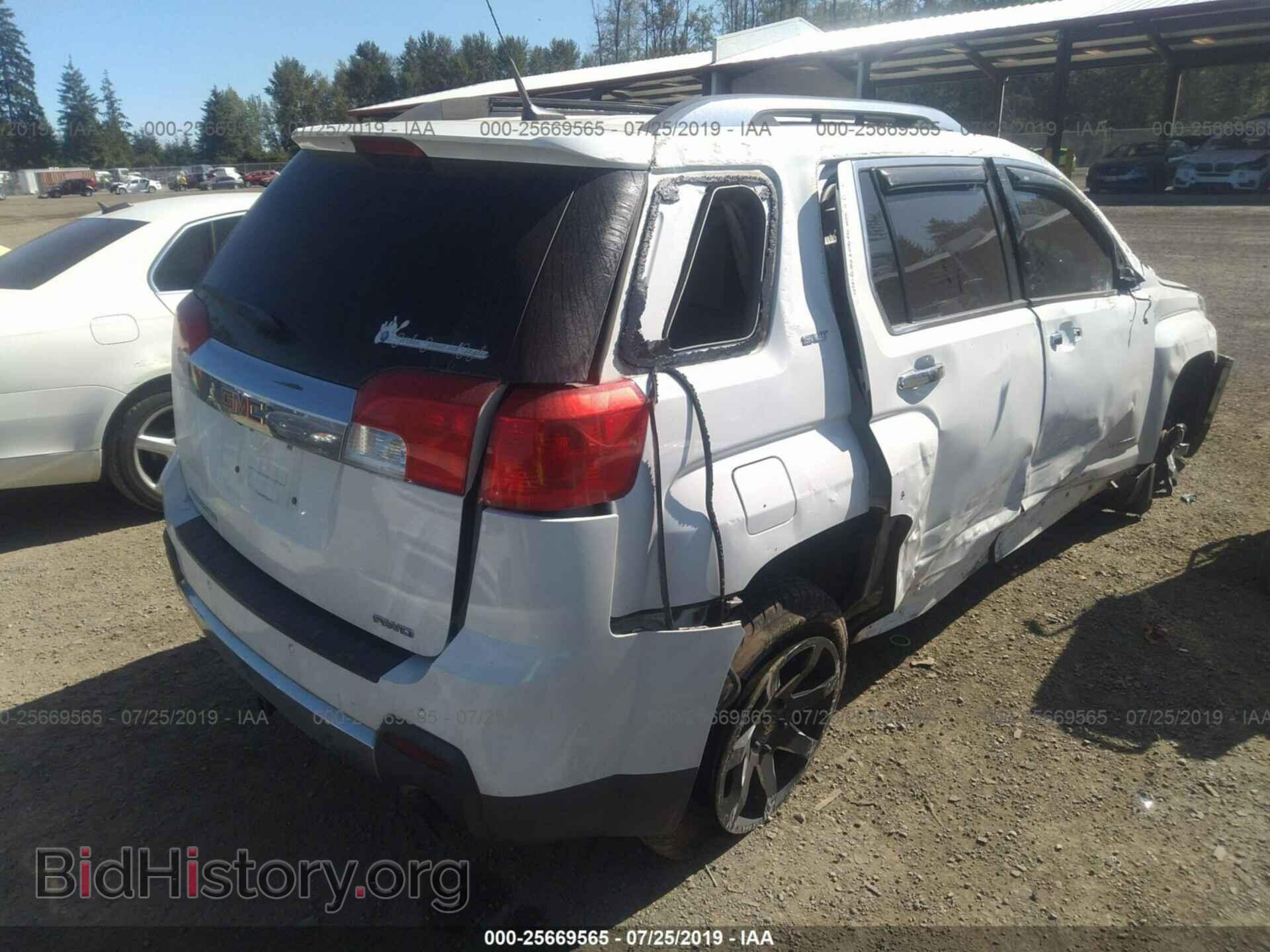 2011 GMC TERRAIN - VIN: 2CTFLXE50B6388859 - Photo 4