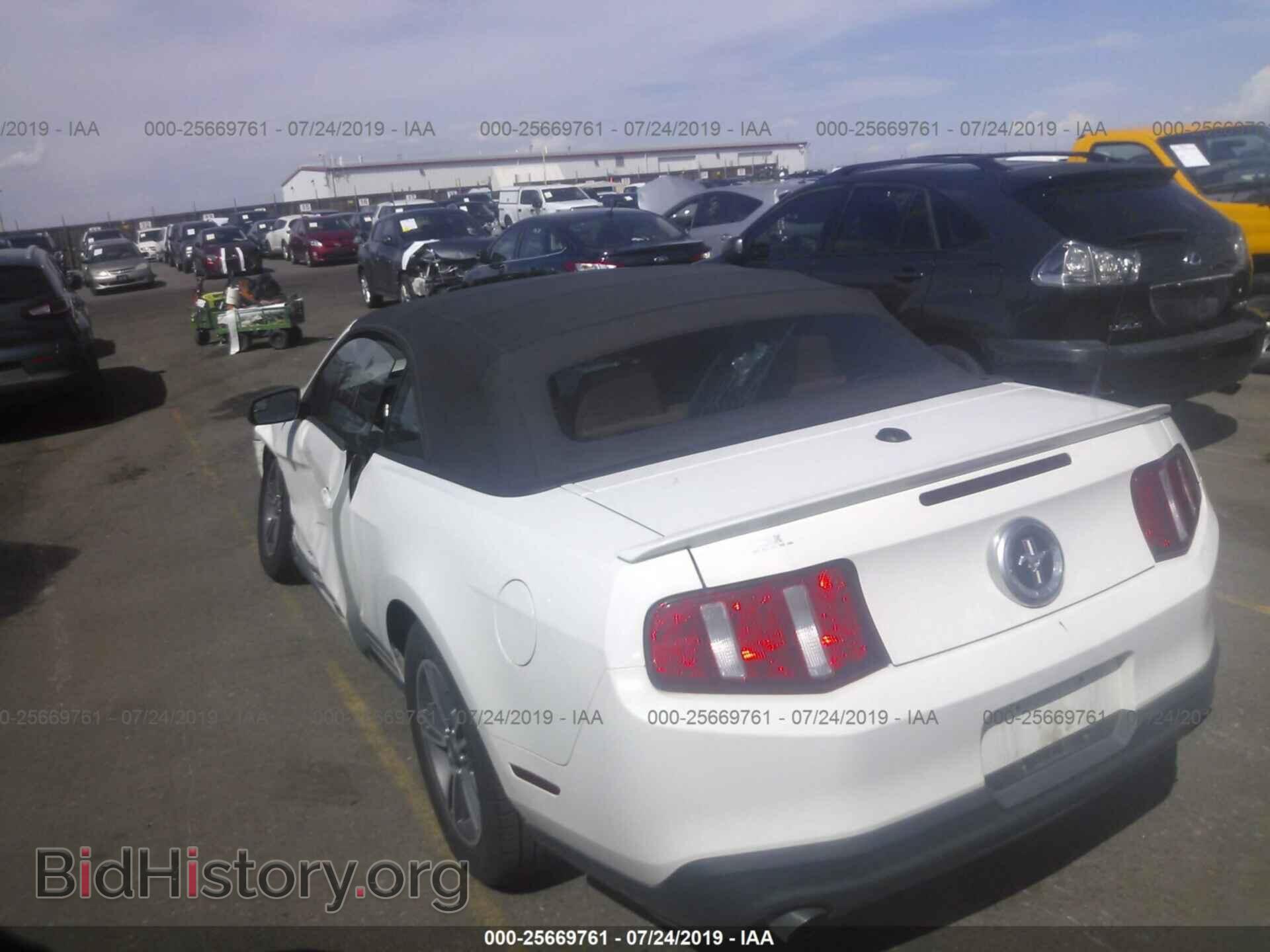 2011 FORD MUSTANG - VIN: 1ZVBP8EM6B5120399 - Фото 3