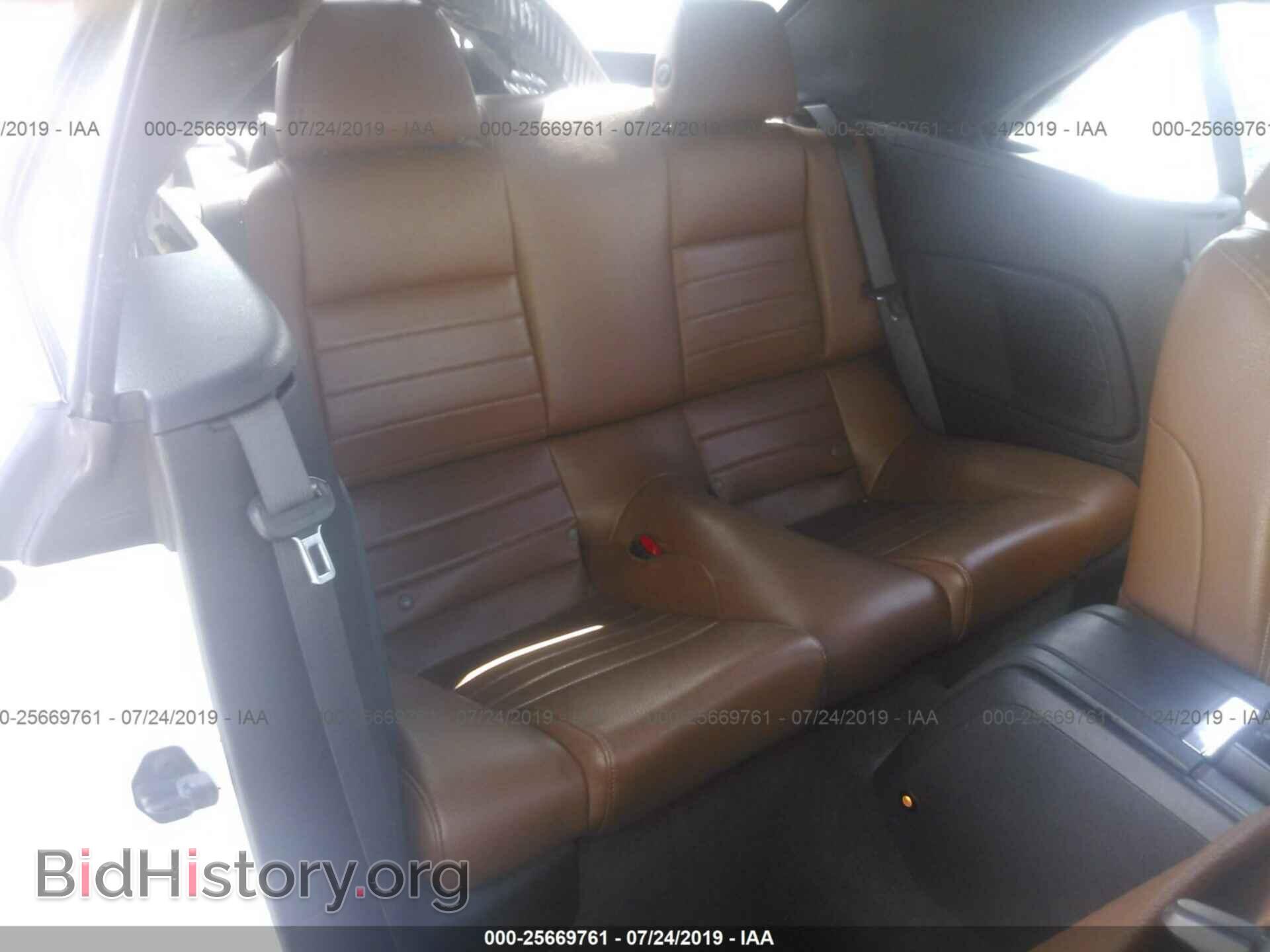2011 FORD MUSTANG - VIN: 1ZVBP8EM6B5120399 - Фото 8