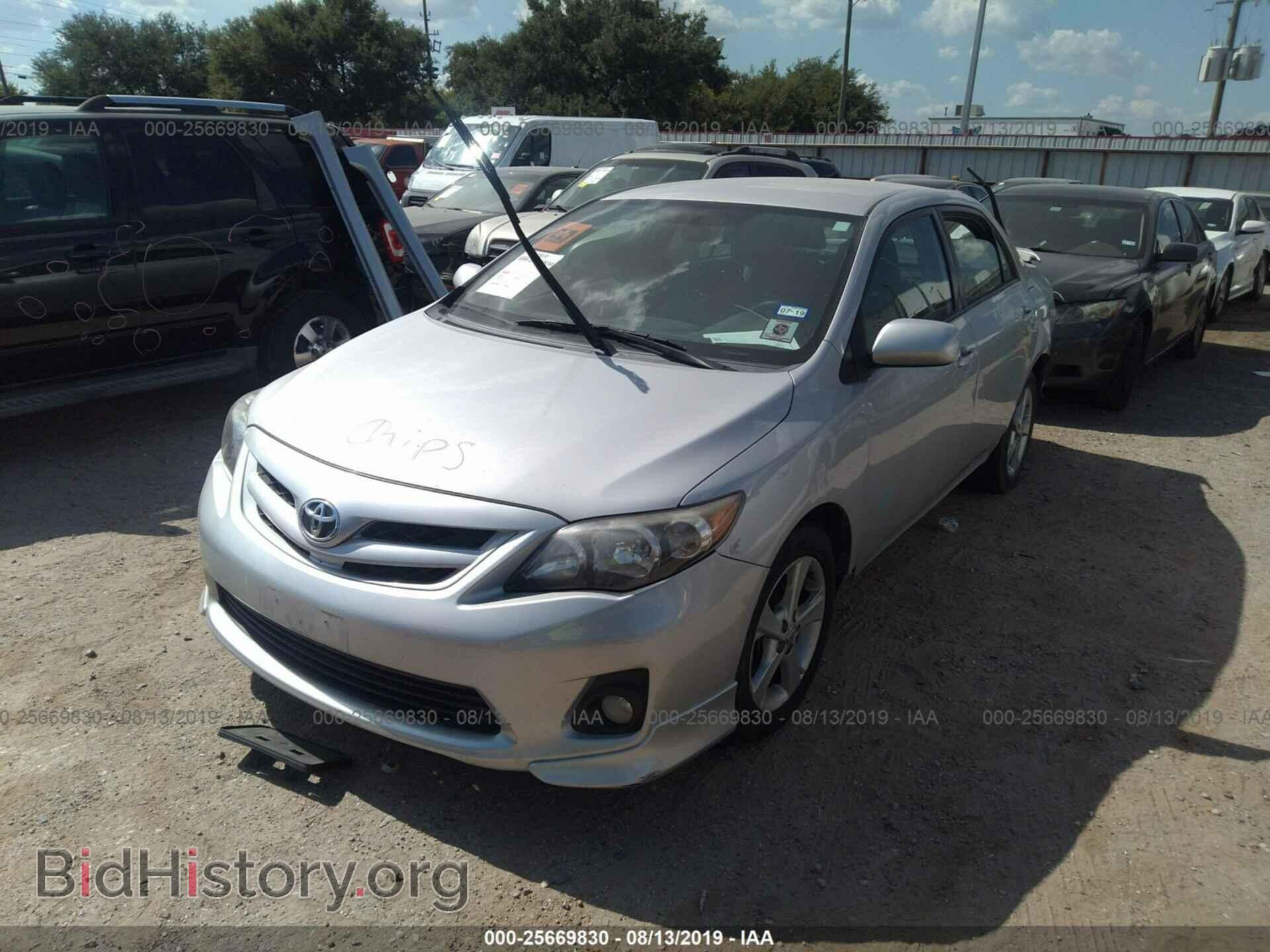 2011 TOYOTA COROLLA - VIN: 2T1BU4EE5BC748888 - Фото 2