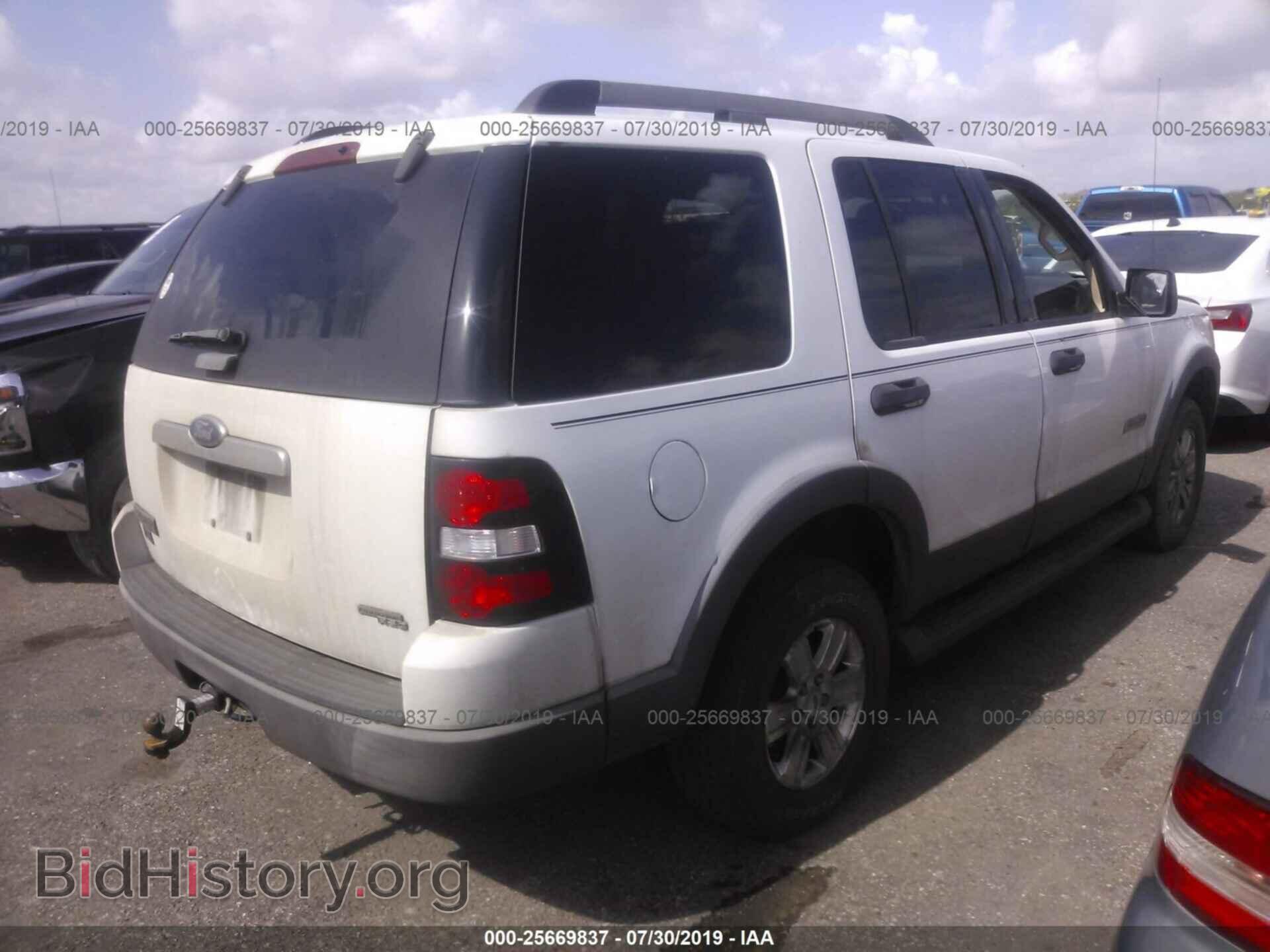 2006 FORD EXPLORER - VIN: 1FMEU73E06UA70427 - Photo 4
