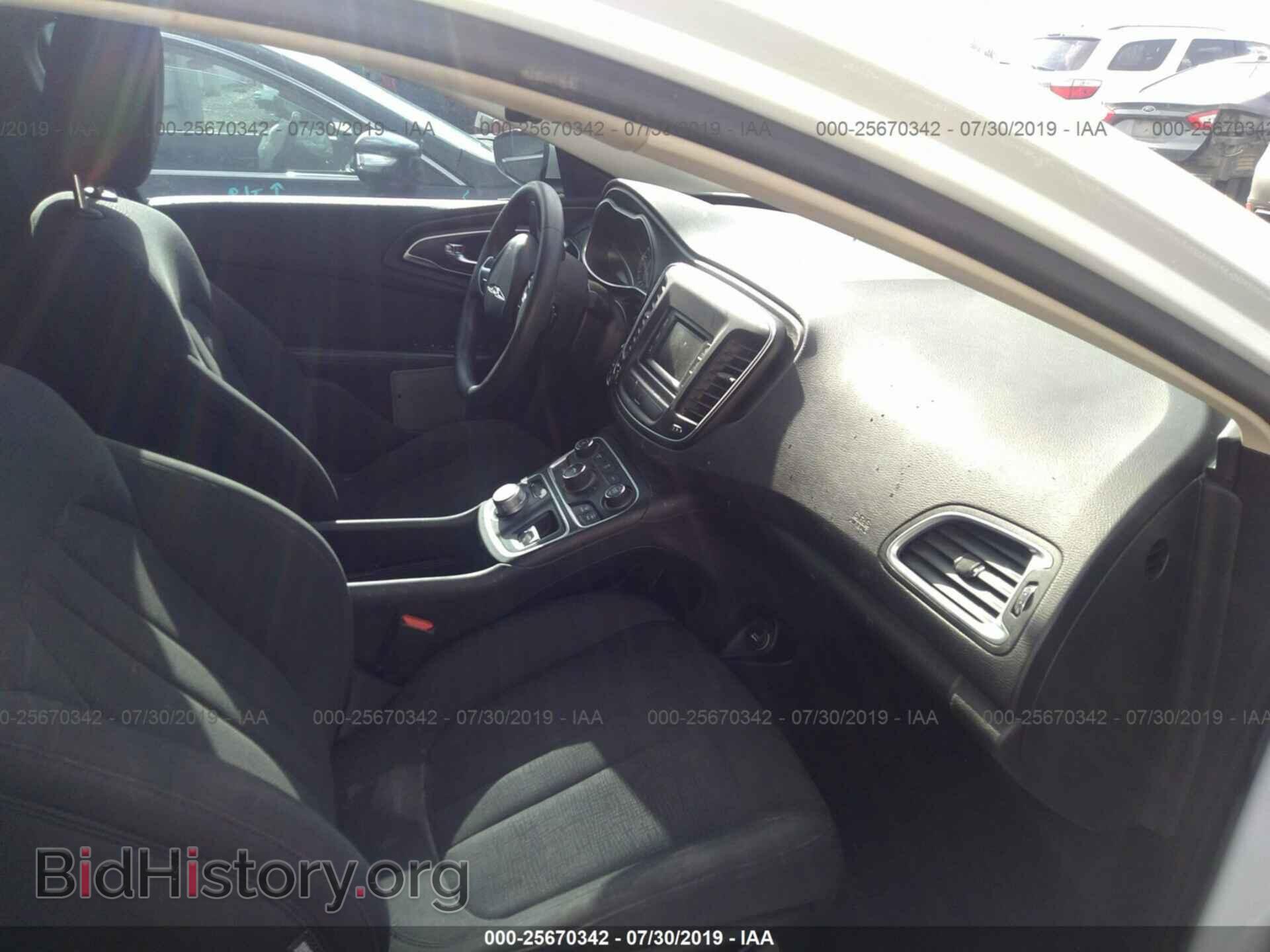 2015 CHRYSLER 200 - VIN: 1C3CCCAB6FN579792 - Фото 5