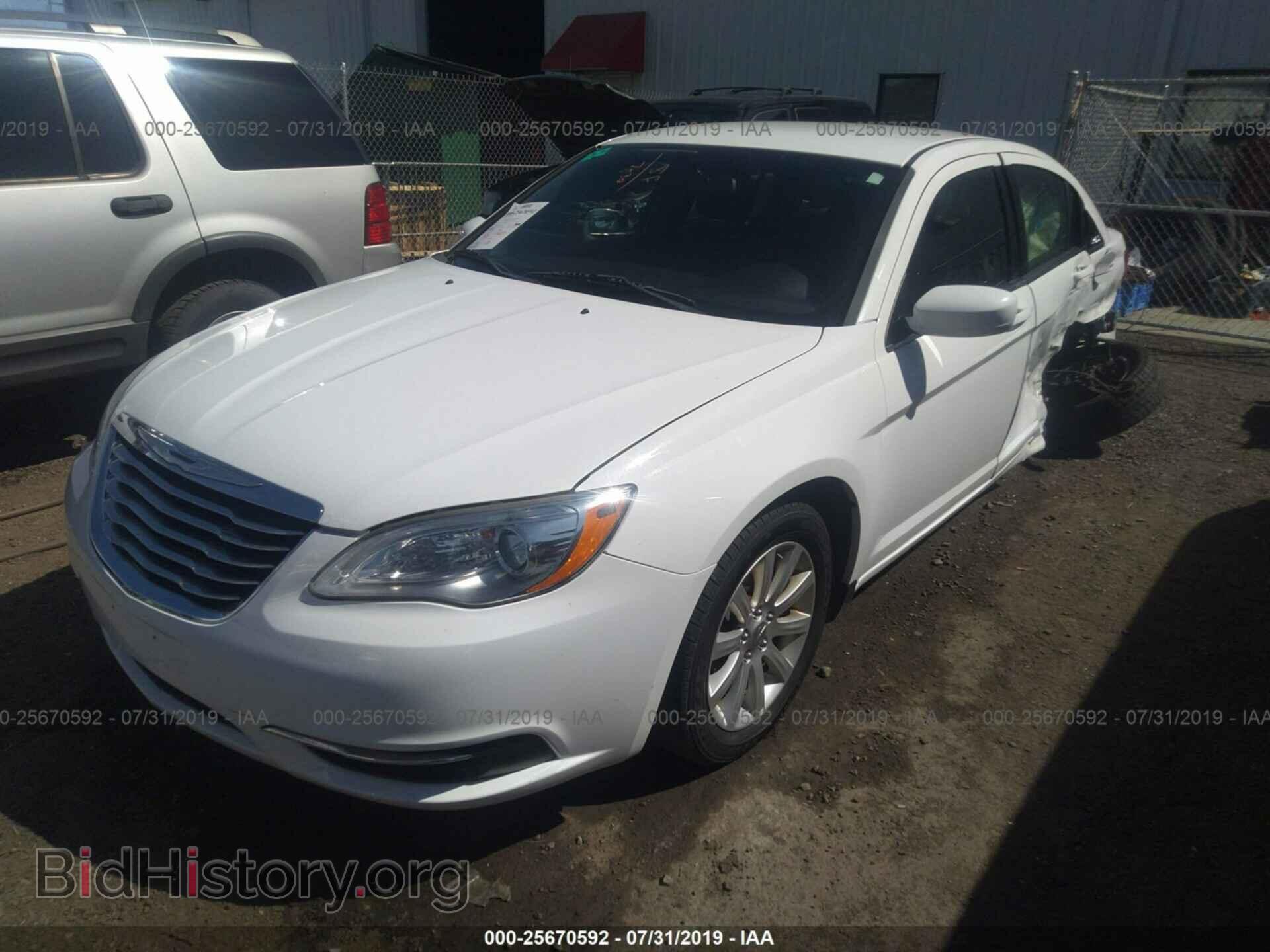 2012 CHRYSLER 200 - VIN: 1C3CCBBB8CN129937 - Фото 2