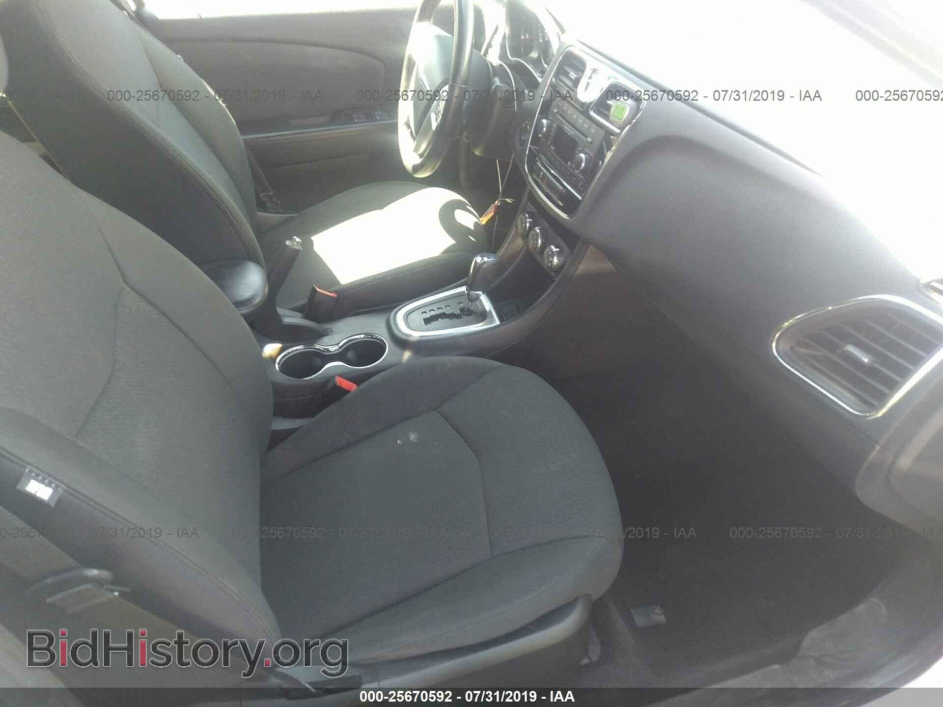 2012 CHRYSLER 200 - VIN: 1C3CCBBB8CN129937 - Фото 5