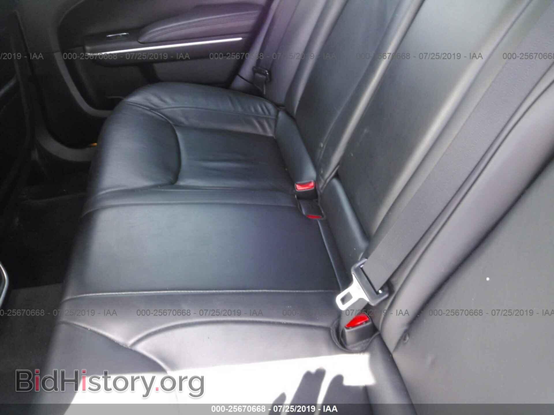 2013 CHRYSLER 300 - VIN: 2C3CCARG7DH551798 - Photo 8