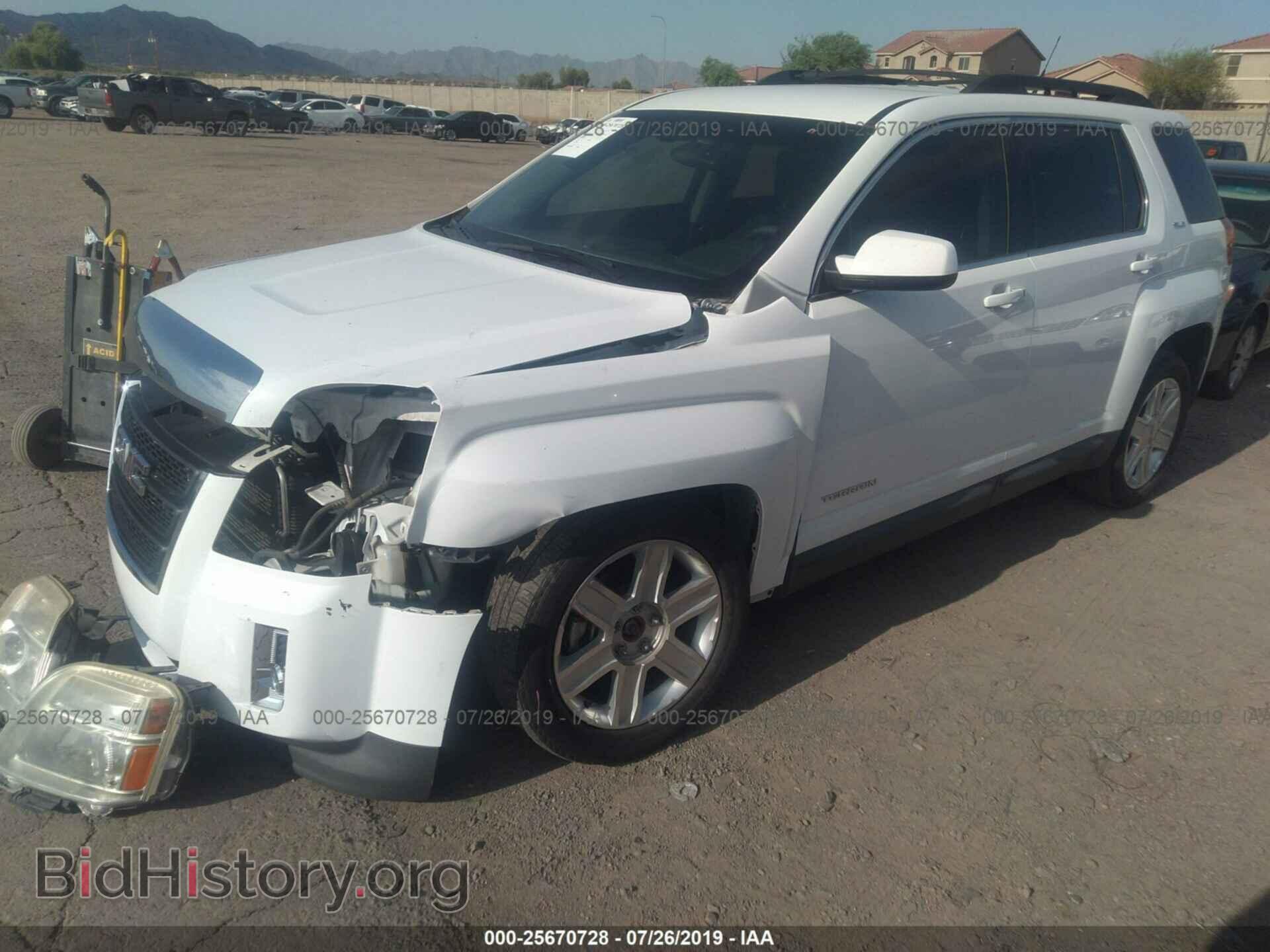 2011 GMC TERRAIN - VIN: 2CTALSEC6B6226181 - Photo 2