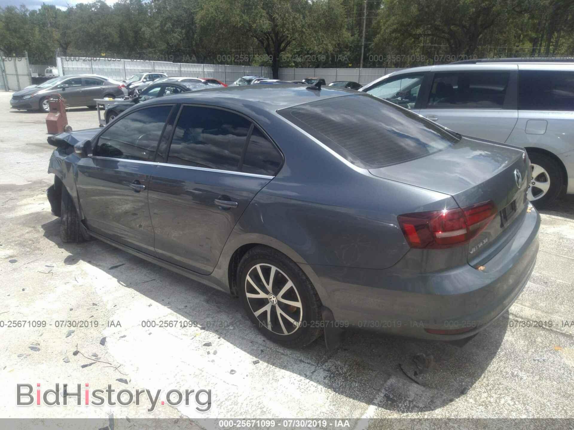 2017 VOLKSWAGEN JETTA - VIN: 3VWDB7AJ9HM220688 - Фото 3