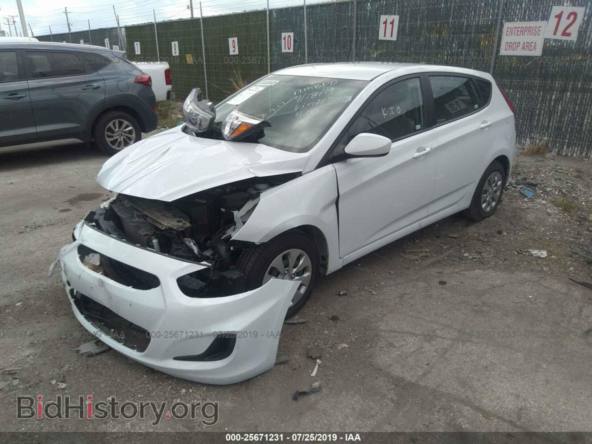 2017 HYUNDAI ACCENT - VIN: KMHCT5AE6HU363043 - Фото 2