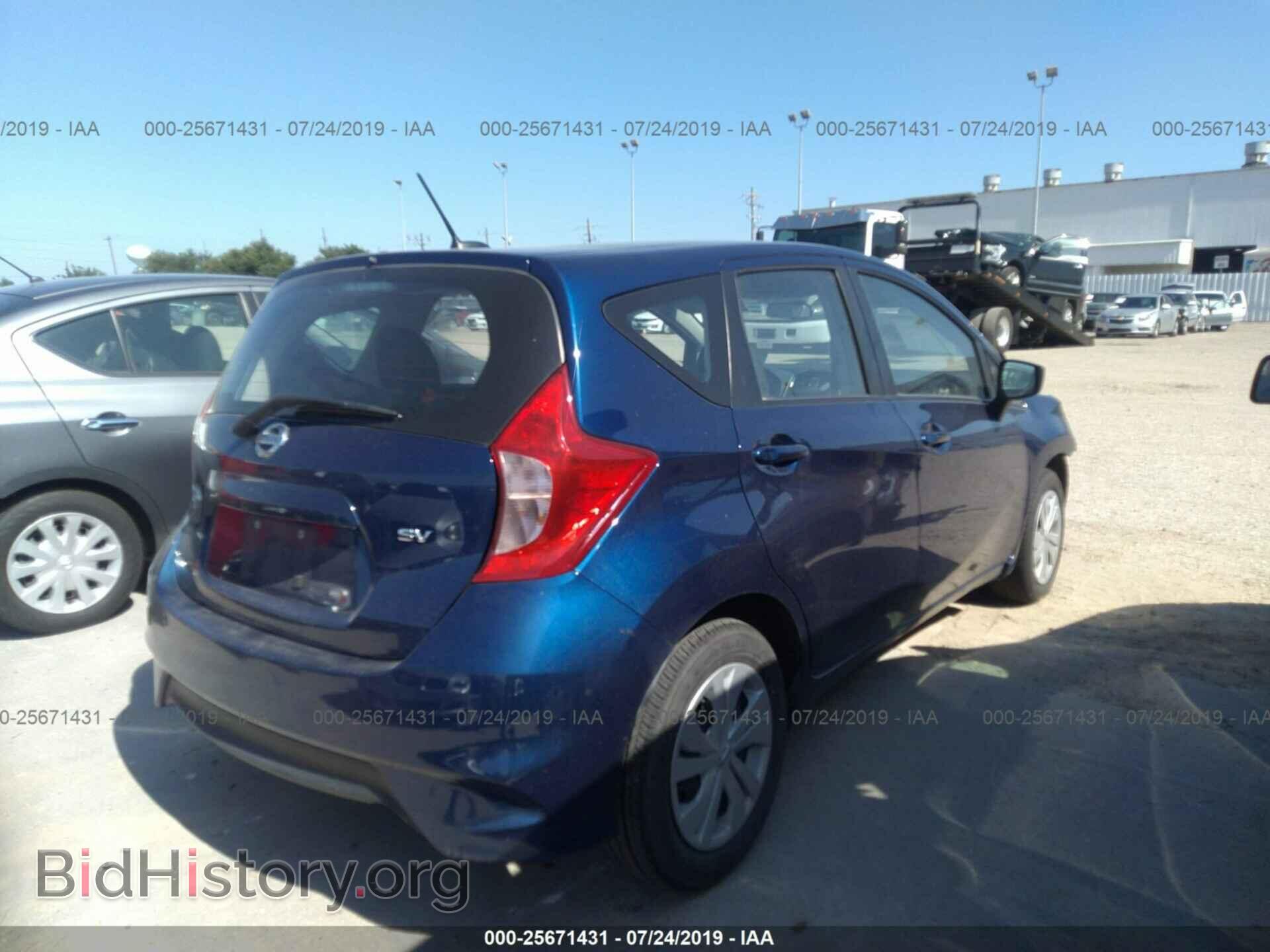 2018 NISSAN VERSA NOTE - VIN: 3N1CE2CP7JL353894 - Фото 4