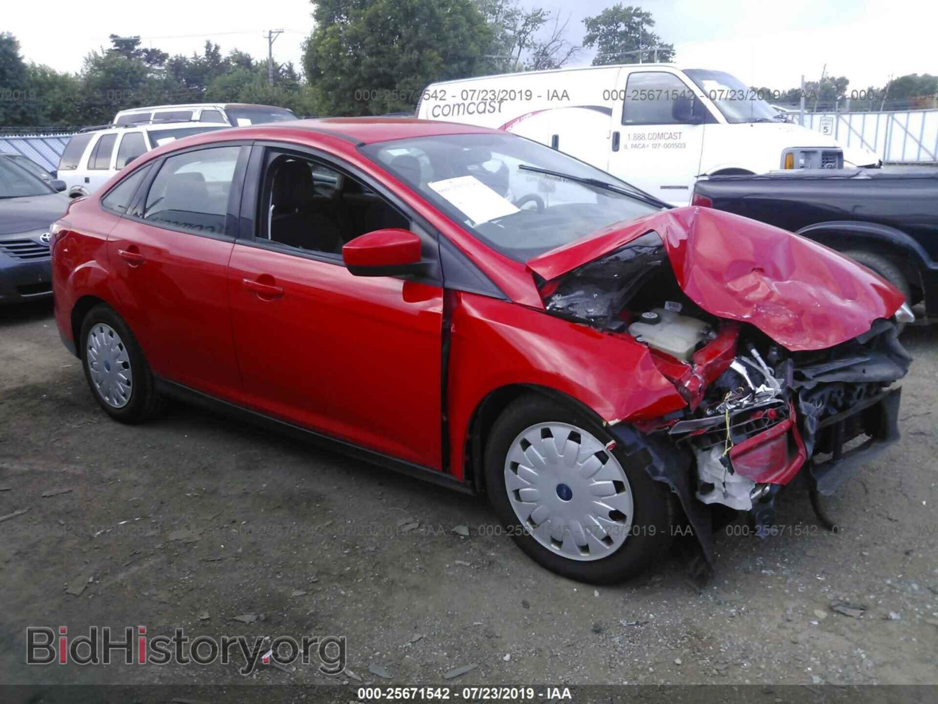 Photo 1FAHP3F21CL188304 - FORD FOCUS 2012