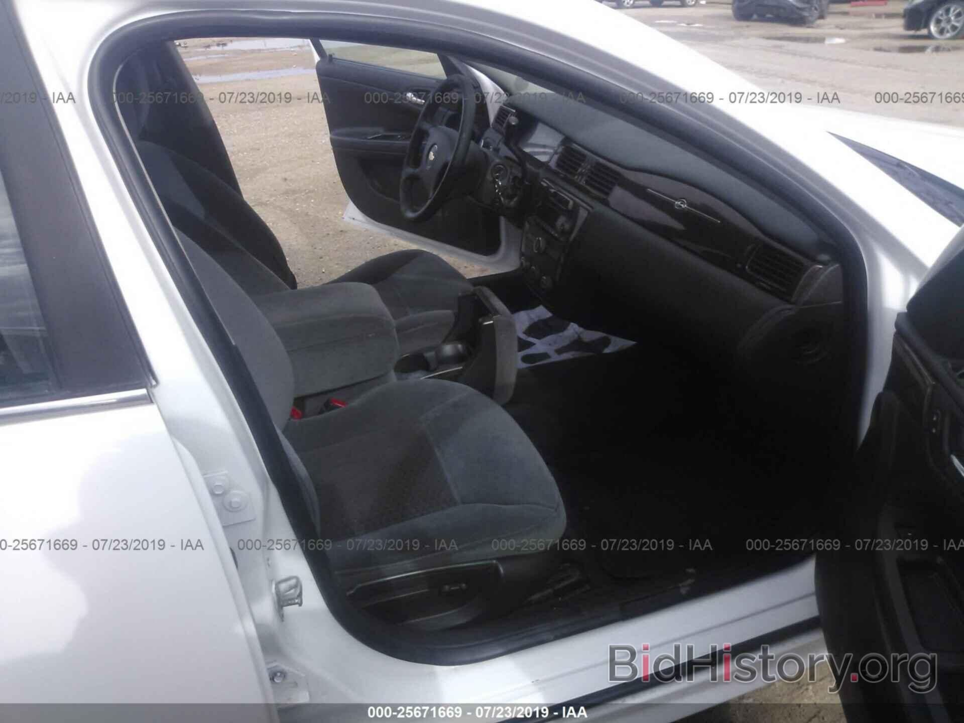 Photo 2G1WD5E39C1294210 - CHEVROLET IMPALA 2012