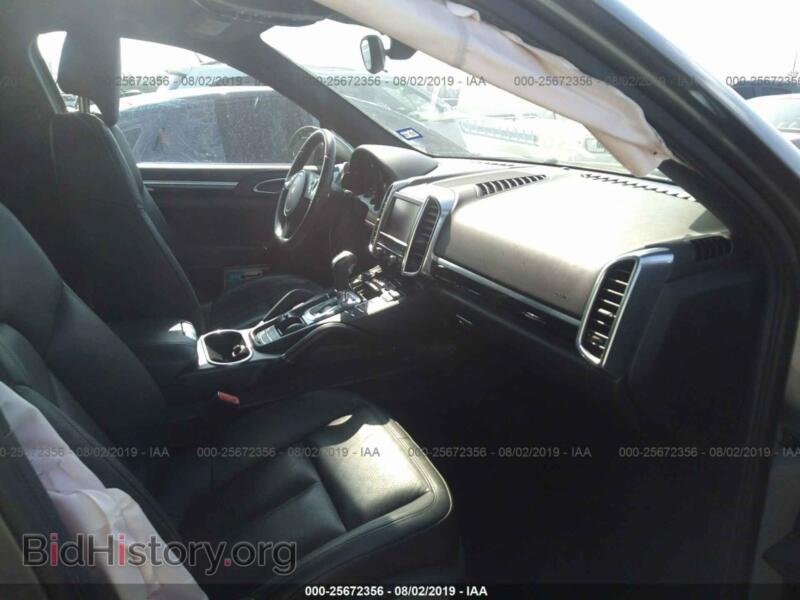2011 Porsche CAYENNE (VIN WP1AA2A22BLA02622) — фото 5 из 10