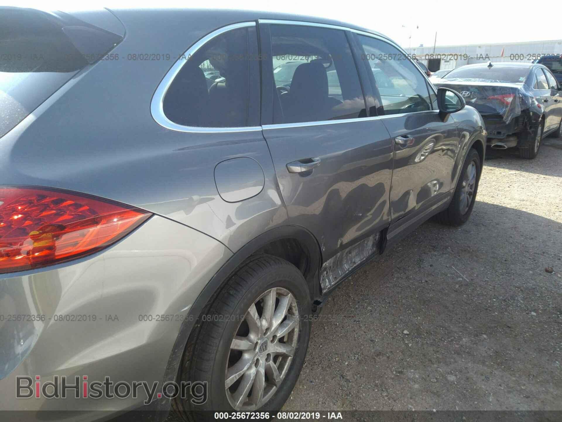 2011 PORSCHE CAYENNE - VIN: WP1AA2A22BLA02622 - Фото 6