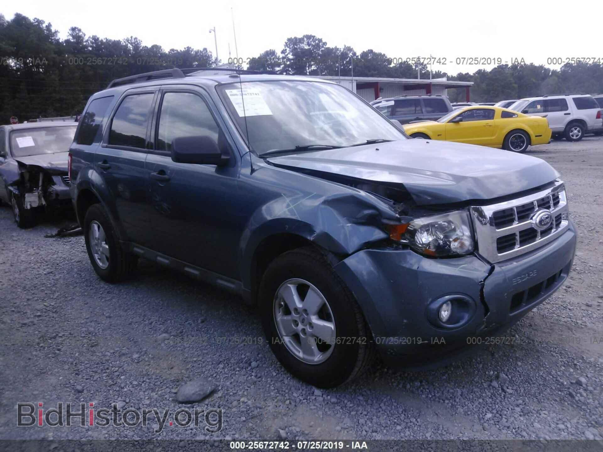 Фотография 1FMCU0D7XBKB18729 - FORD ESCAPE 2011