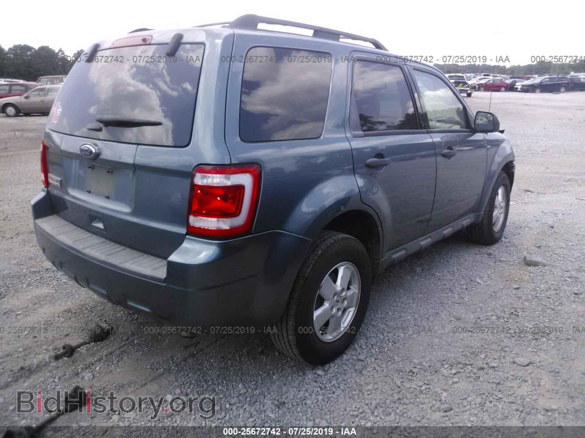 2011 FORD ESCAPE - VIN: 1FMCU0D7XBKB18729 - Фото 4