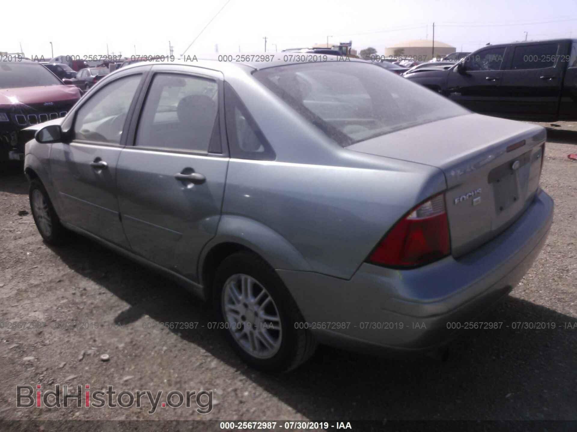 2005 FORD FOCUS - VIN: 1FAFP34N45W190733 - Фото 3