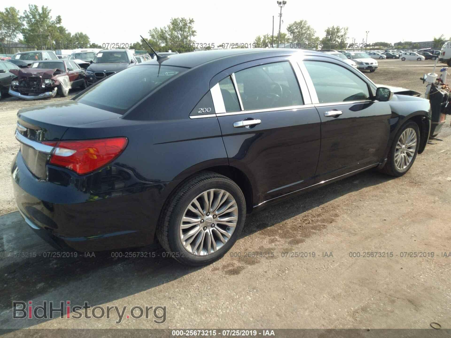 2012 CHRYSLER 200 - VIN: 1C3CCBCB3CN307512 - Фото 4