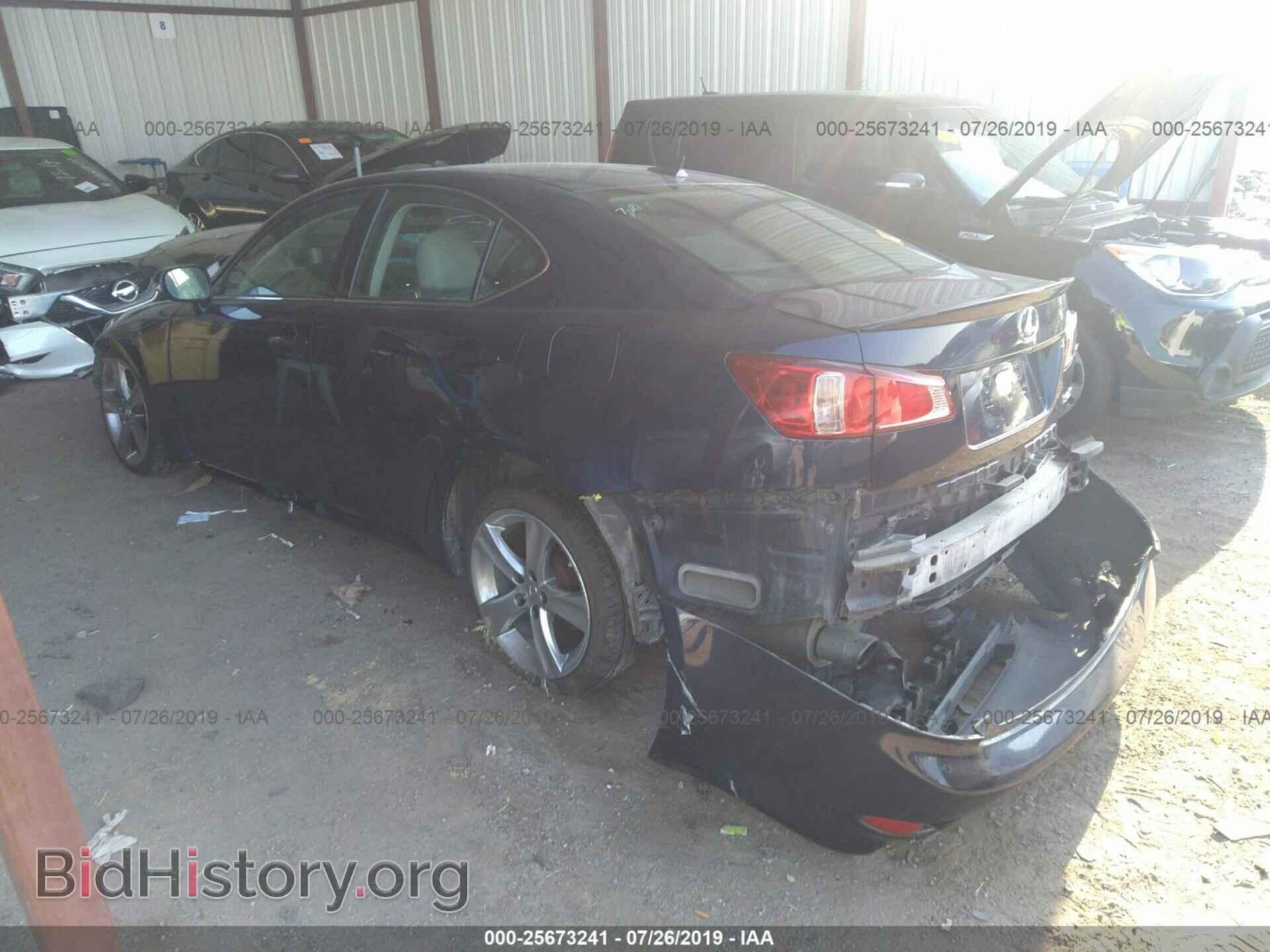 2011 LEXUS IS - VIN: JTHBF5C20B5136733 - Фото 3