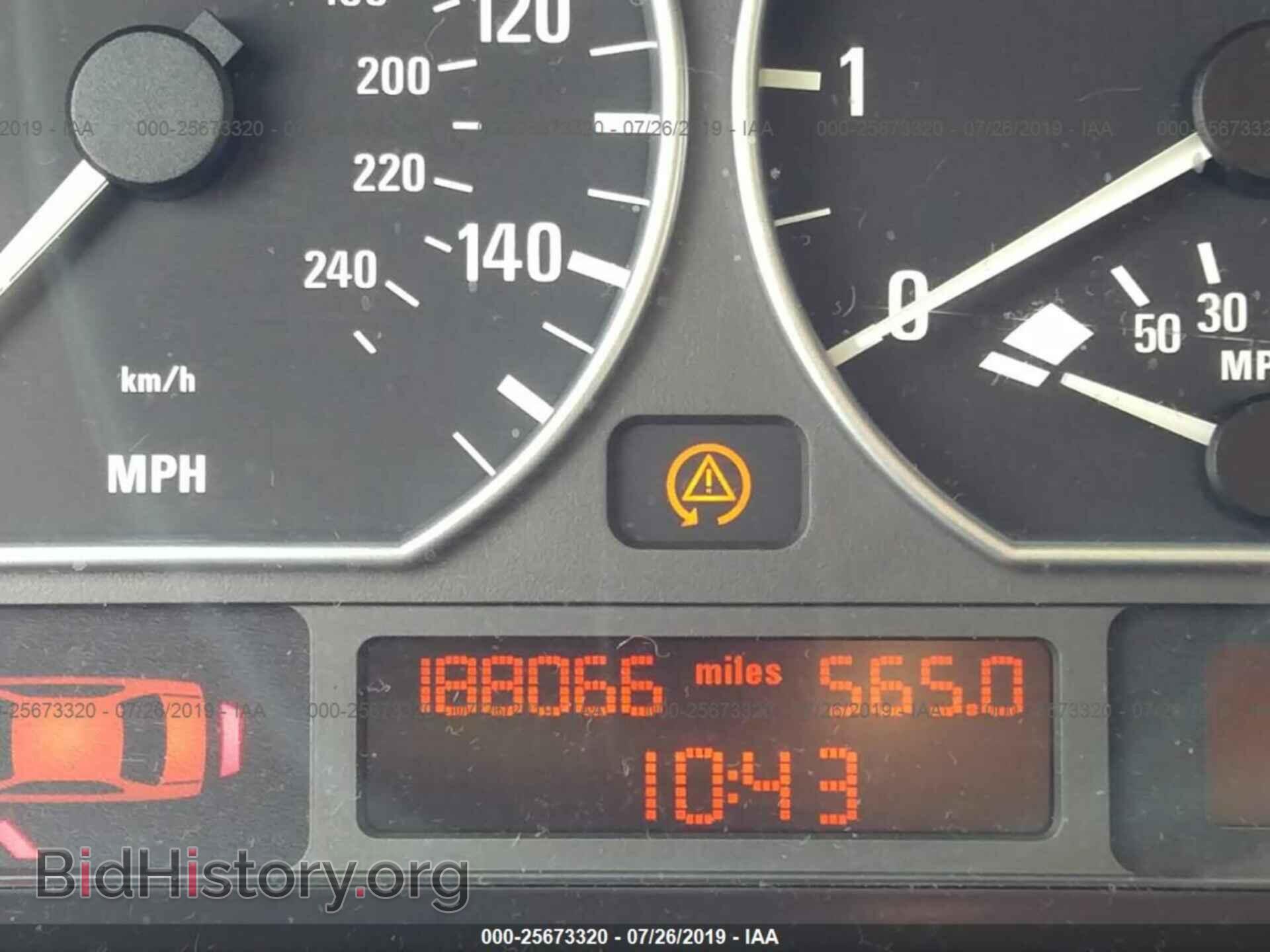 2005 BMW 330 - VIN: WBAEV53435KM41097 - Фото 7
