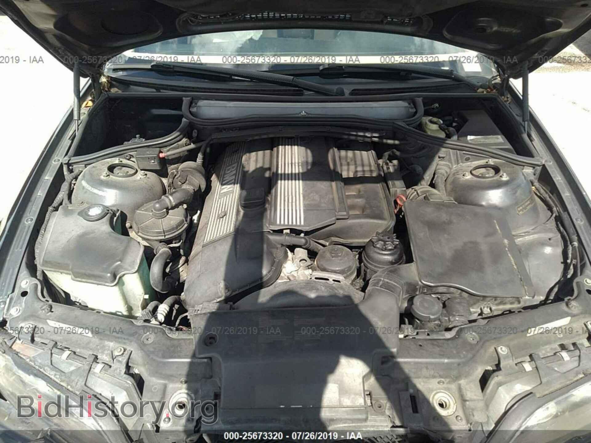 2005 BMW 330 - VIN: WBAEV53435KM41097 - Фото 10