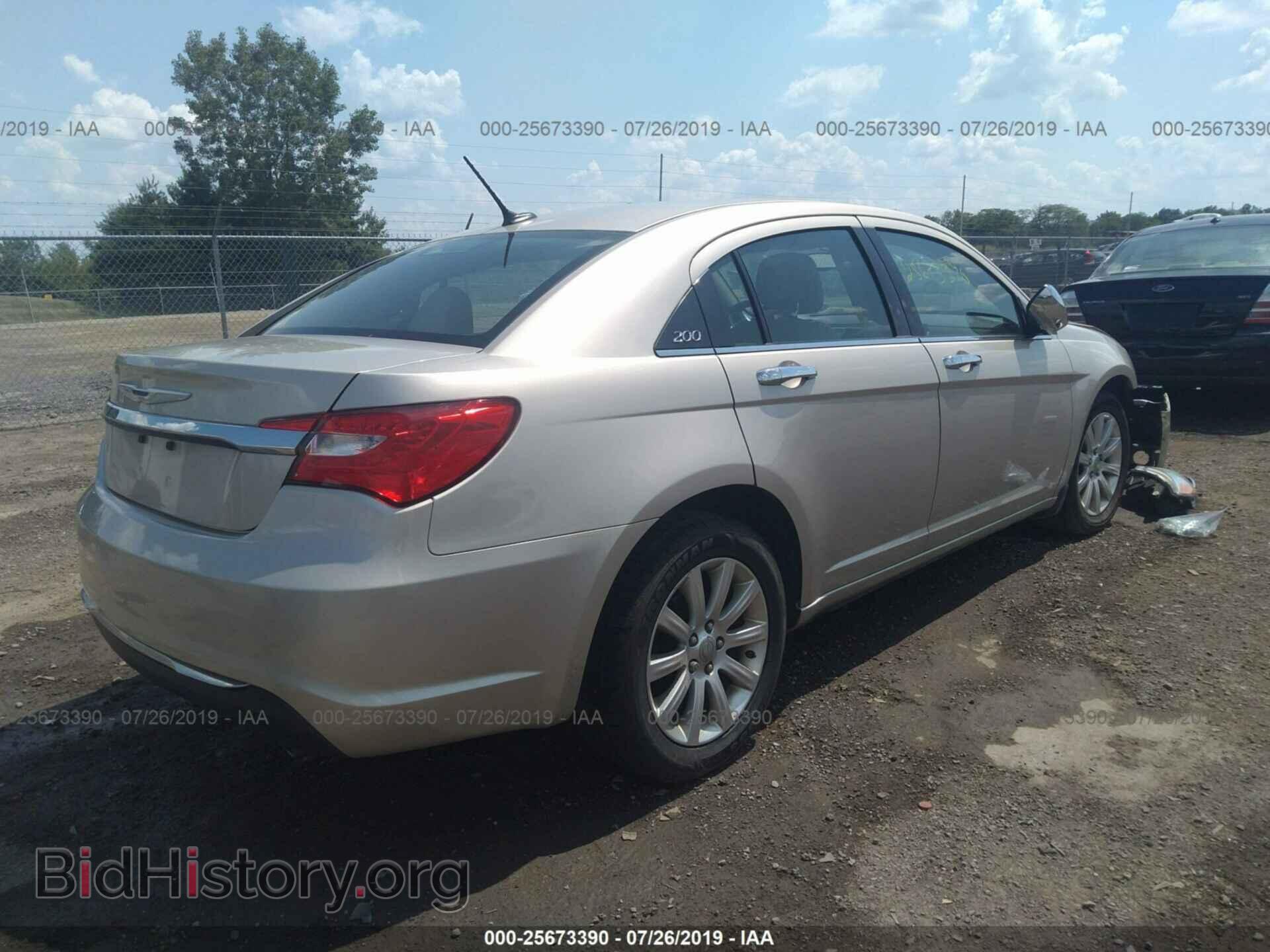 2013 CHRYSLER 200 - VIN: 1C3CCBCG9DN744153 - Photo 4