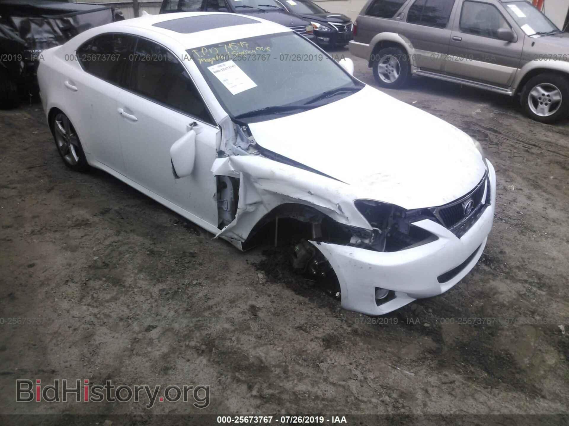 Photo JTHBF5C29C2102003 - LEXUS IS 2012