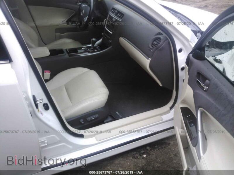 2012 Lexus IS (VIN JTHBF5C29C2102003) — фото 6 из 10