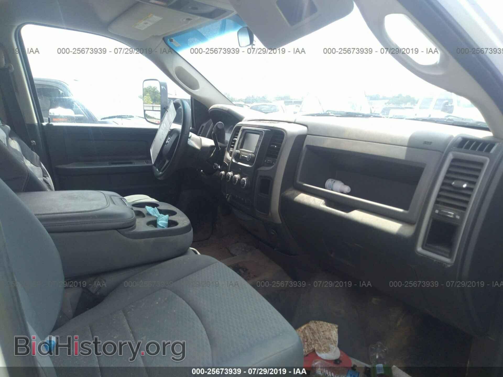 2017 RAM 2500 - VIN: 3C6UR5HL9HG758226 - Photo 5