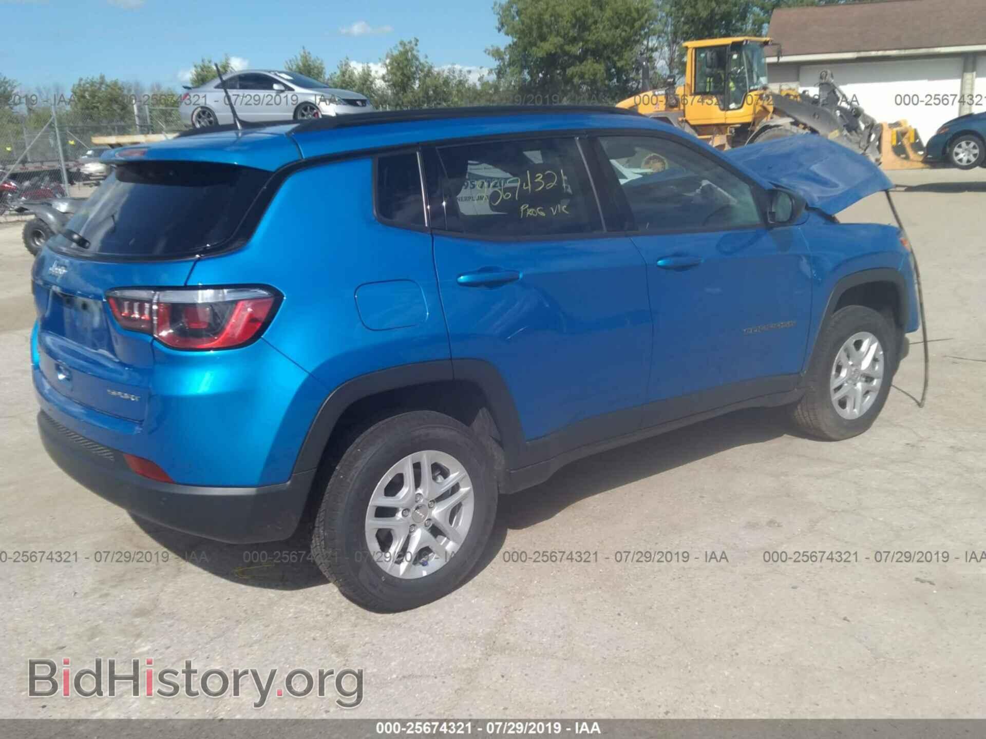 2018 JEEP COMPASS - VIN: 3C4NJDAB2JT282897 - Фото 4