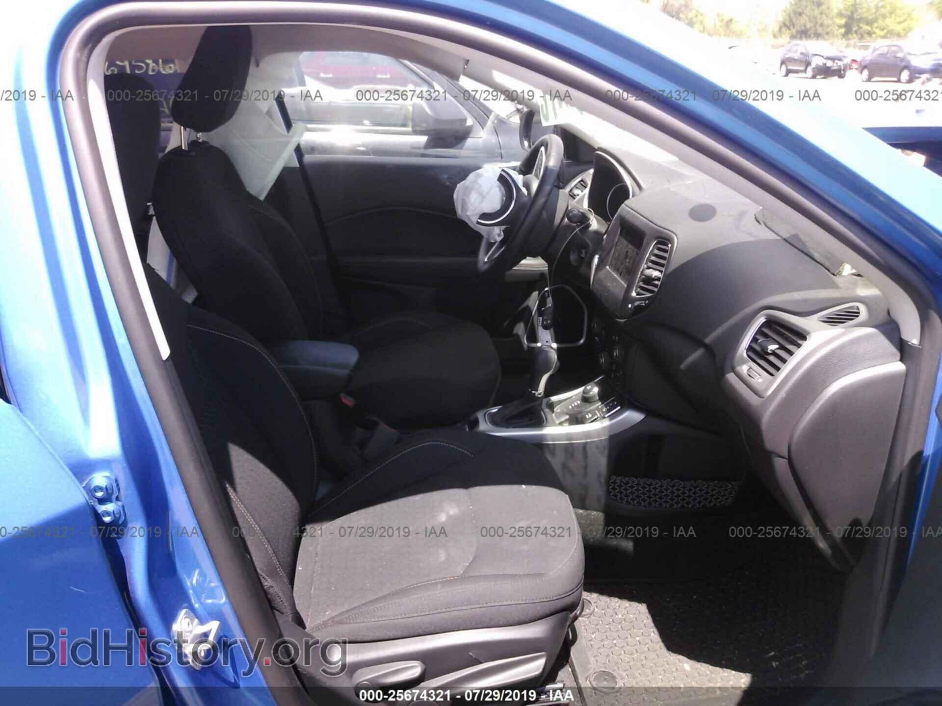 2018 JEEP COMPASS - VIN: 3C4NJDAB2JT282897 - Фото 5