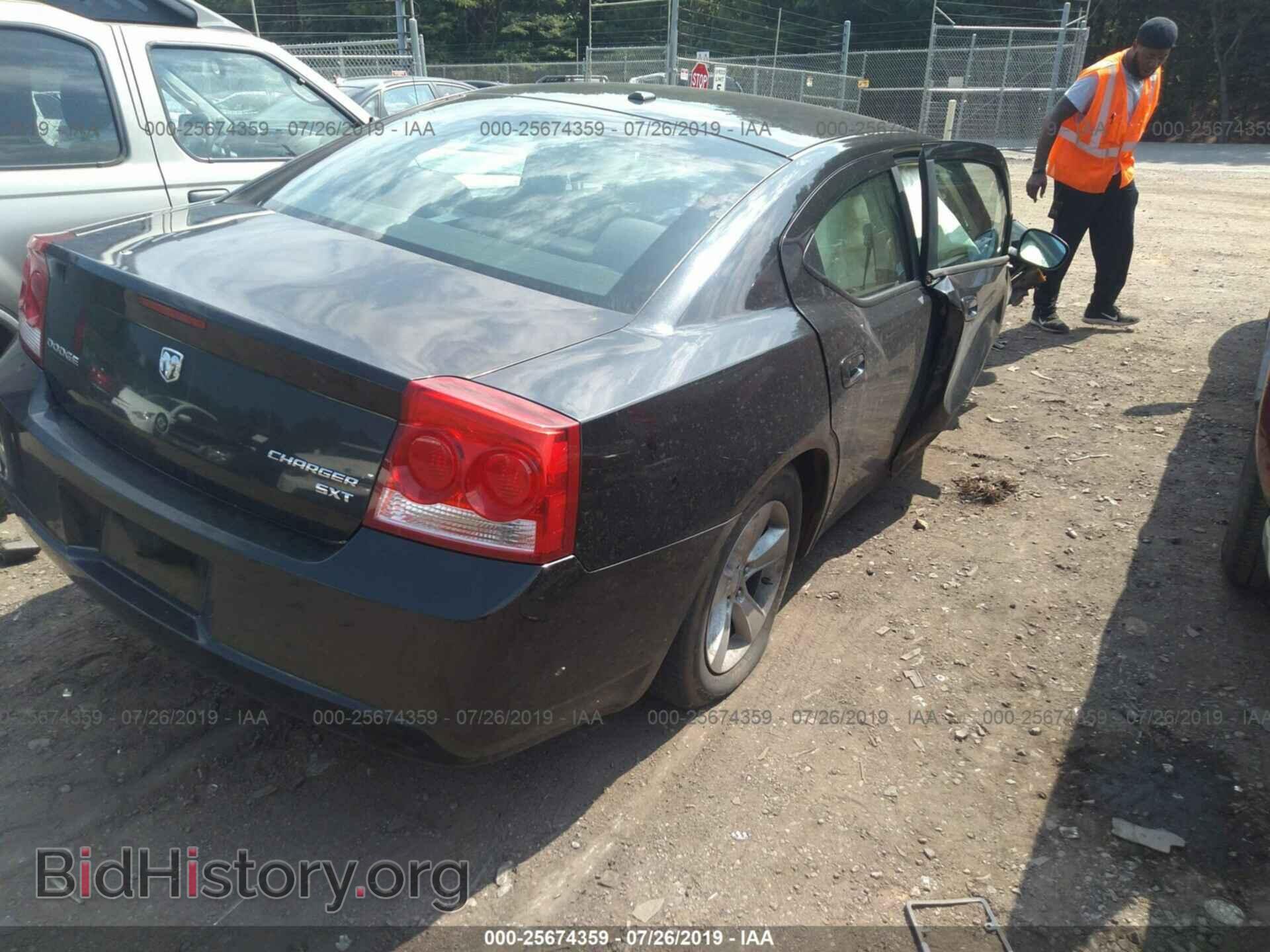 2010 DODGE CHARGER - VIN: 2B3CA3CV1AH302138 - Фото 4